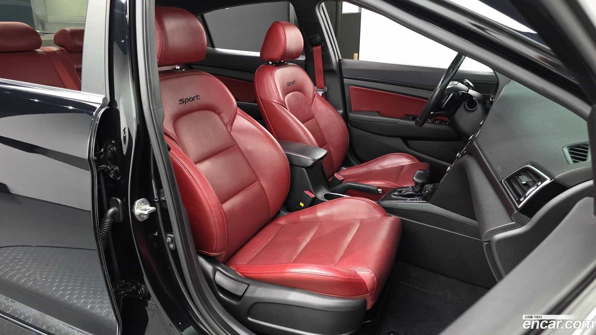 AVANTE Hyundai 2016.9-INNER-010