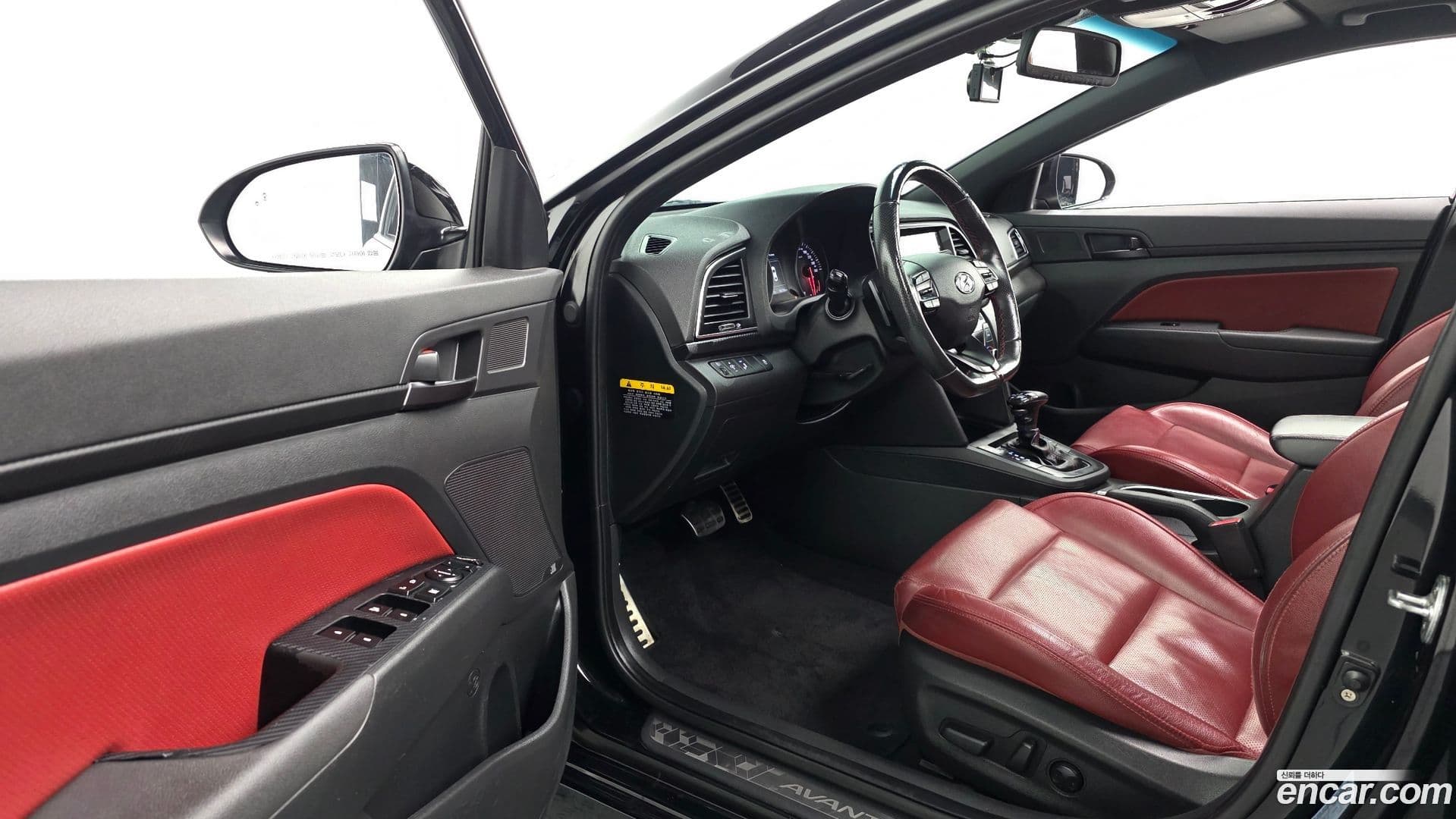 Main__Slider__Photo:AVANTE Hyundai 2016.9-10