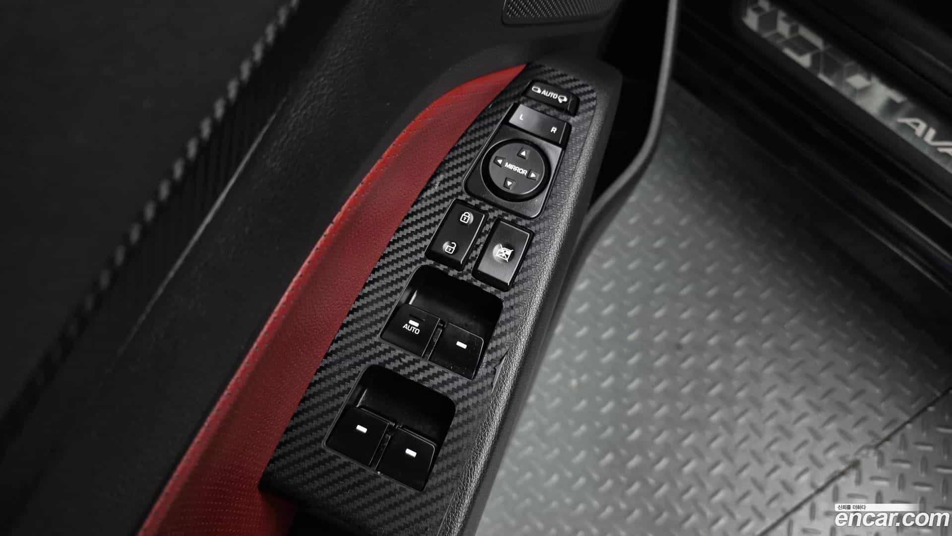 AVANTE Hyundai 2016.9-OPTION-022