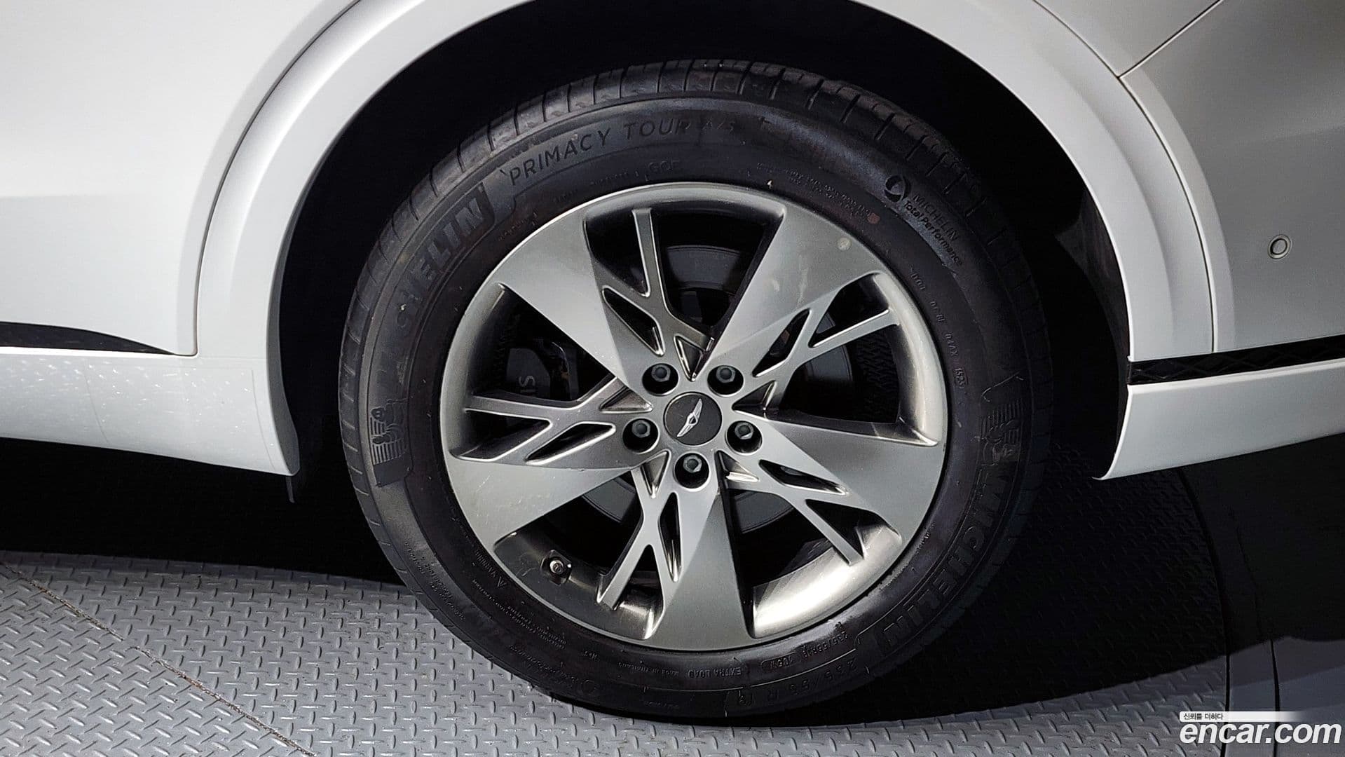 Main__Slider__Photo:GV70 Genesis 2023.6-4