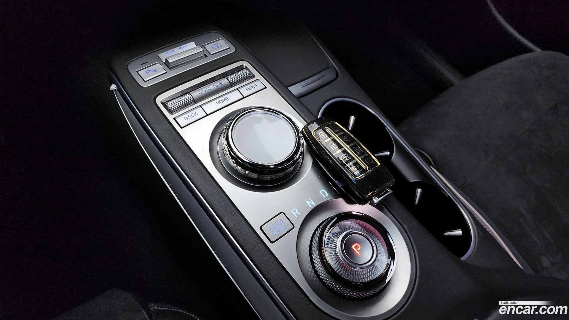 Main__Slider__Photo:GV70 Genesis 2023.6-8