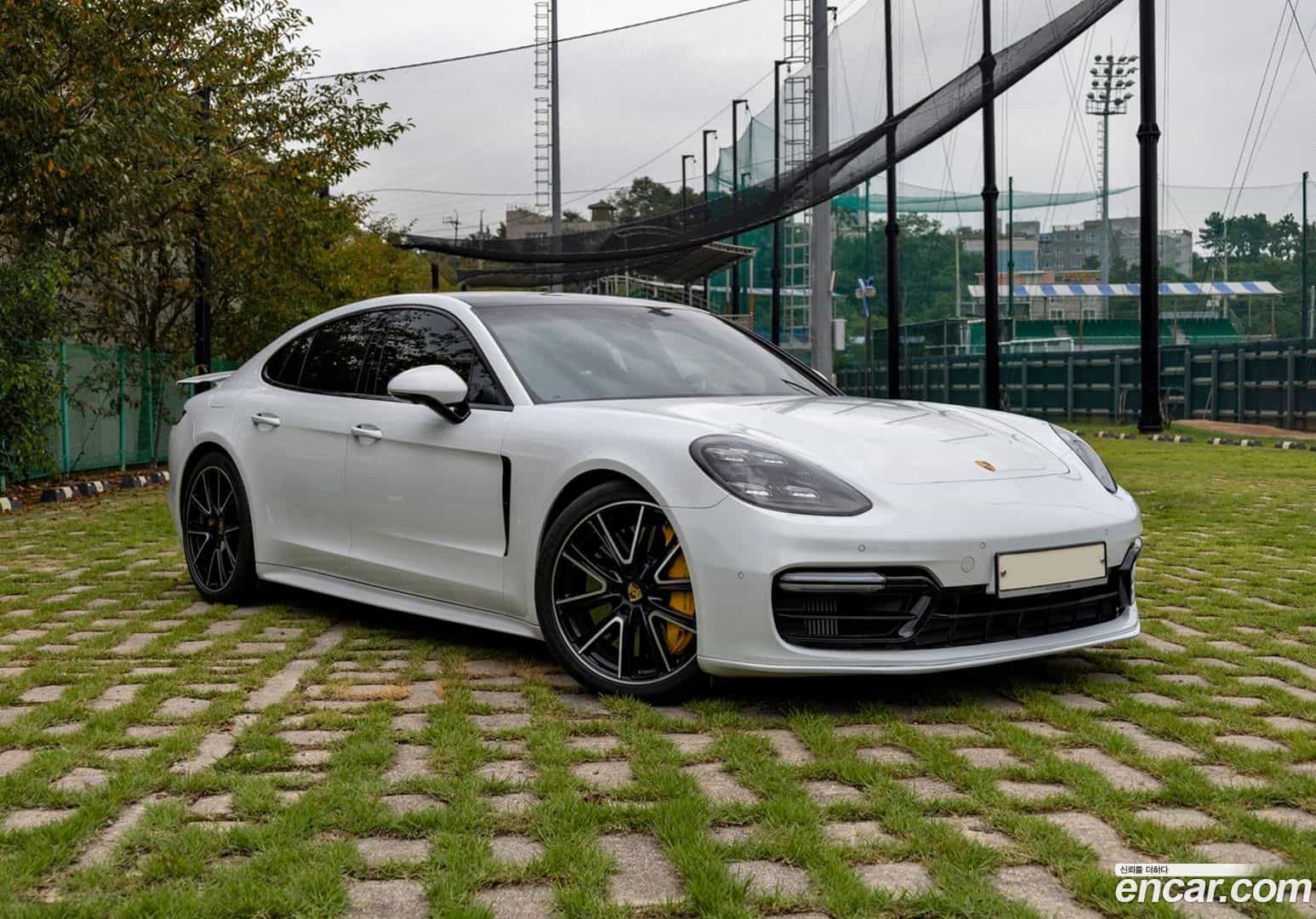 Panamera Porsche 2019.6-OUTER-002