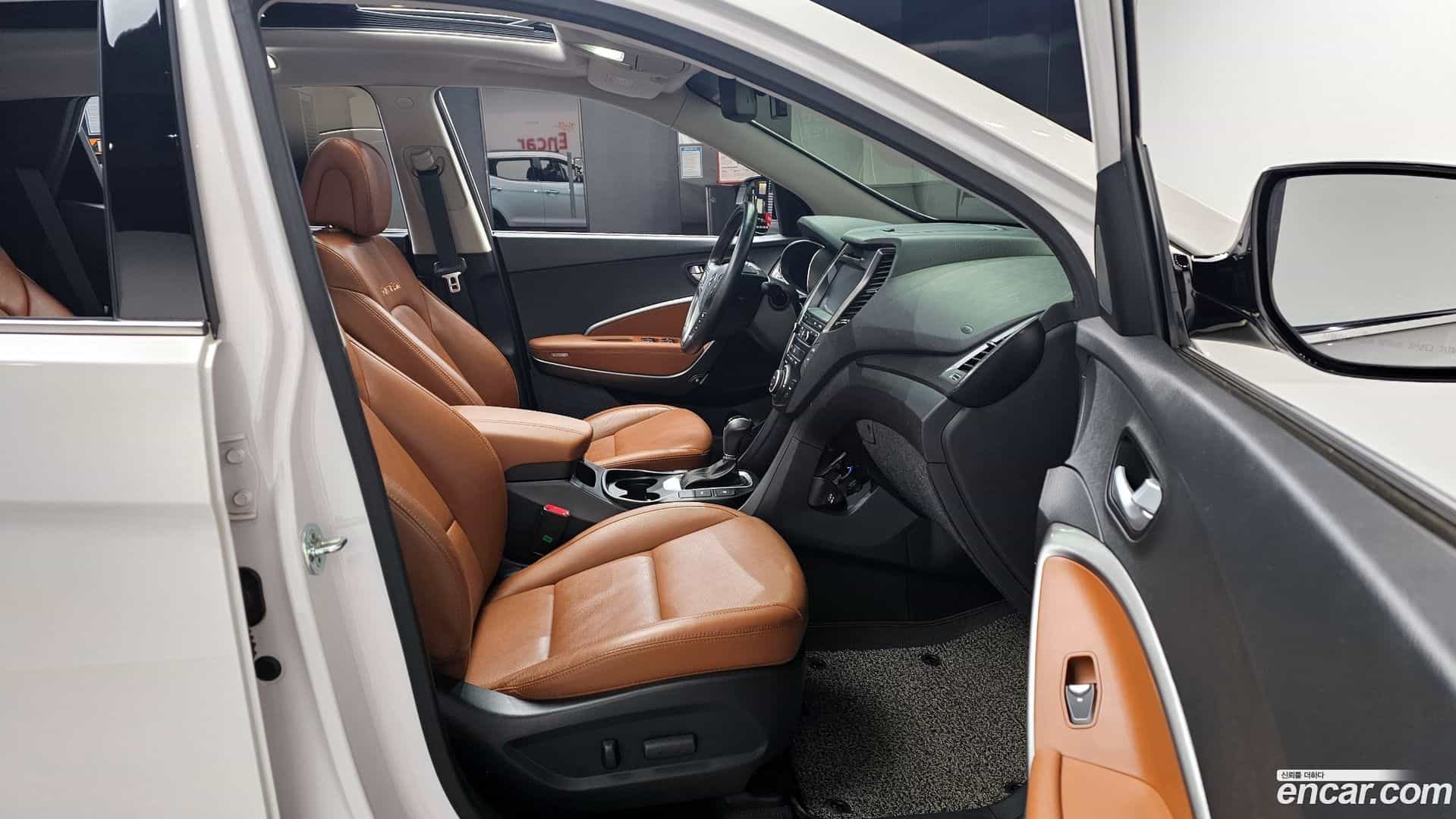 Santafe Hyundai 2015.9-INNER-010