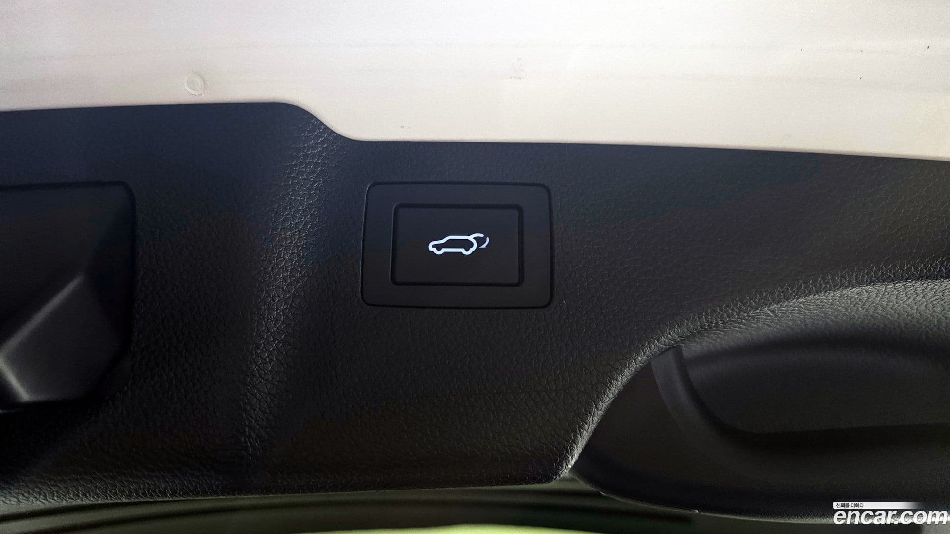 Main__Slider__Photo:Santafe Hyundai 2015.9-19