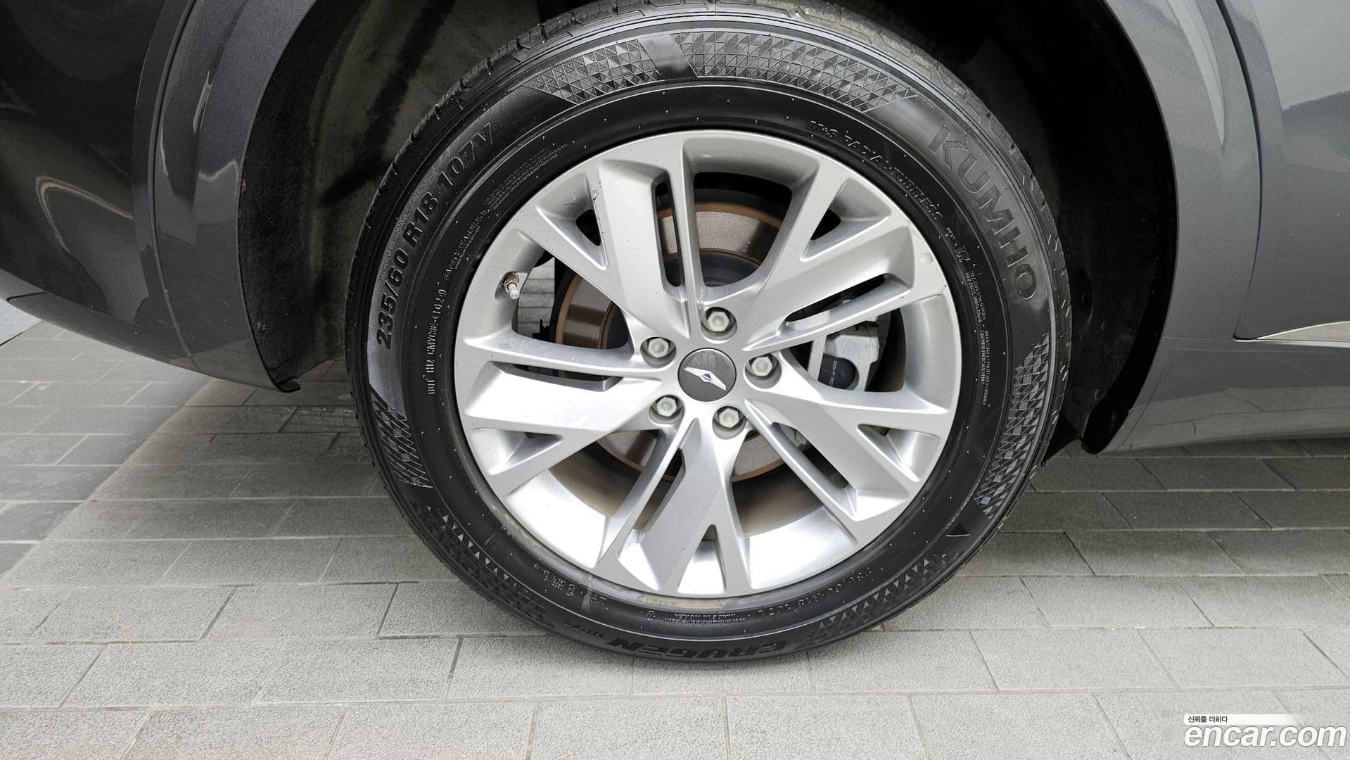 Main__Slider__Photo:GV70 Genesis 2021.5-4