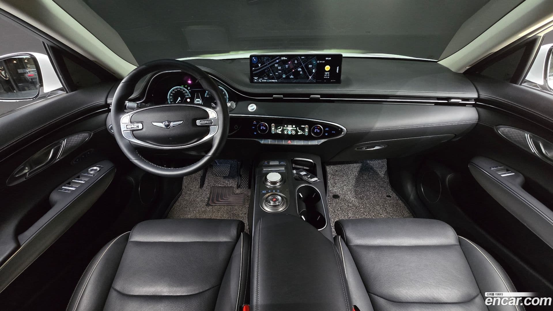 Main__Slider__Photo:GV70 Genesis 2023.1-6