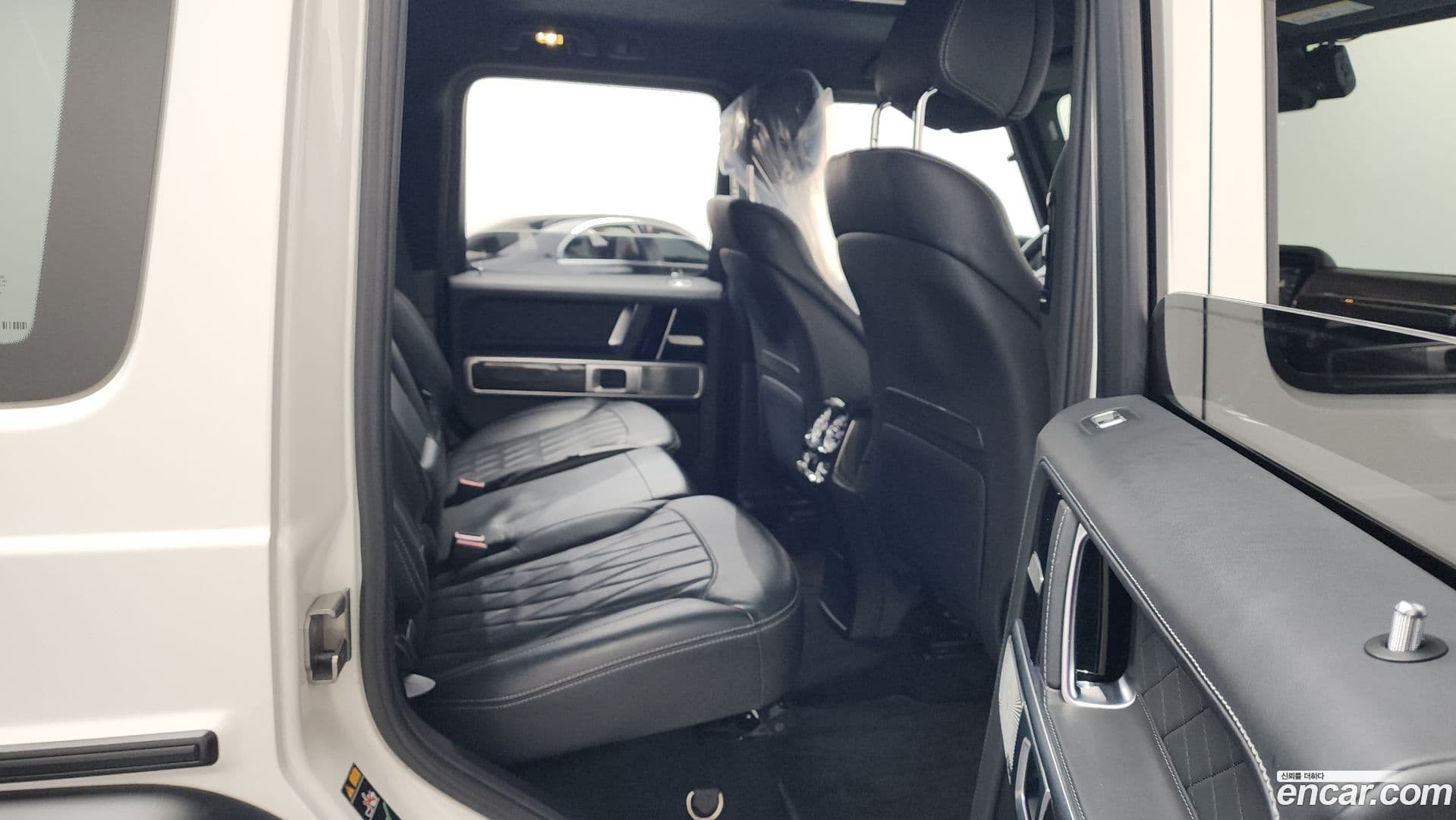 Main__Slider__Photo:G-Class Mercedes-Benz 2021.11-11