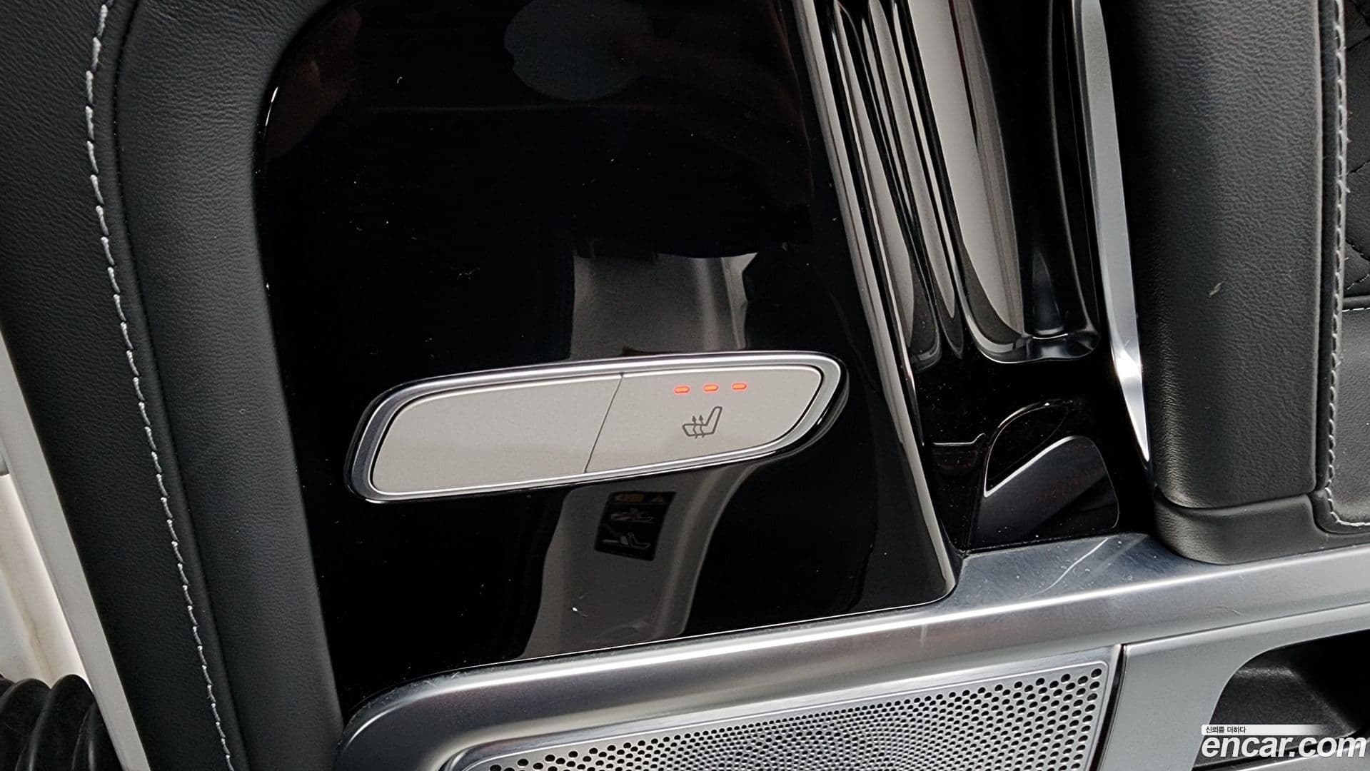 Main__Slider__Photo:G-Class Mercedes-Benz 2021.11-17