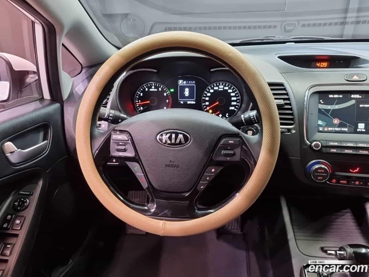 K3 Kia 2016.1-INNER-010