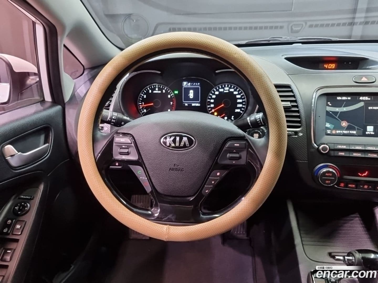 Main__Slider__Photo:K3 Kia 2016.1-9