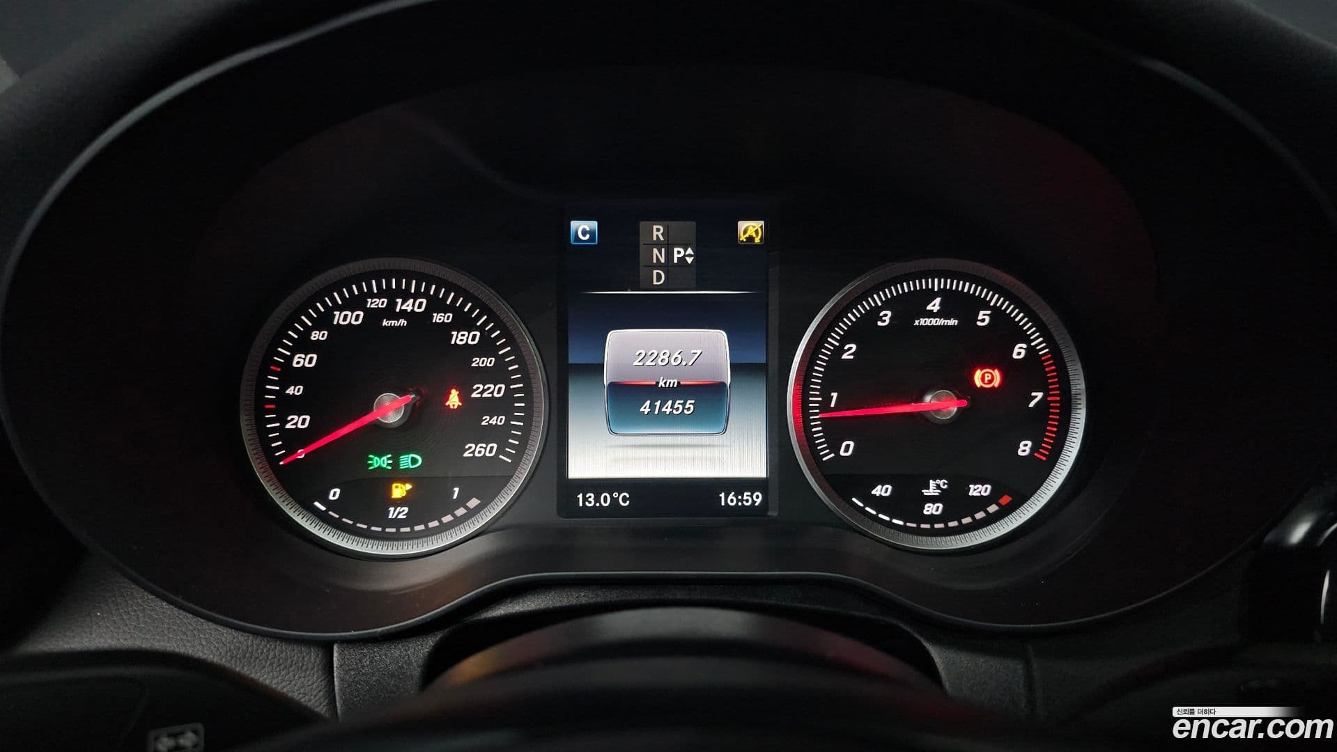 Main__Slider__Photo:C-Class Mercedes-Benz 2015.8-7