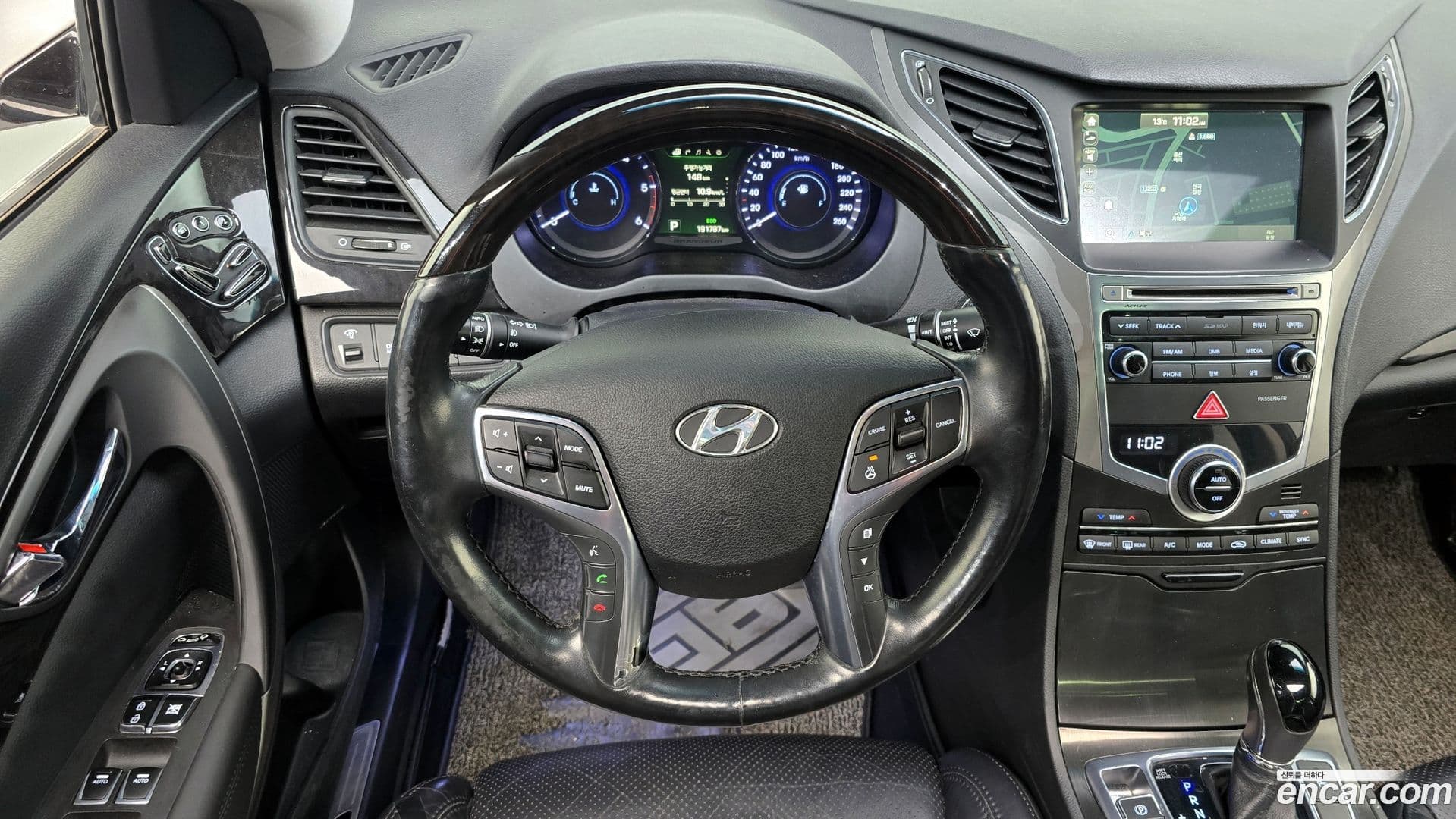 Main__Slider__Photo:Grandeur Hyundai 2015.8-13