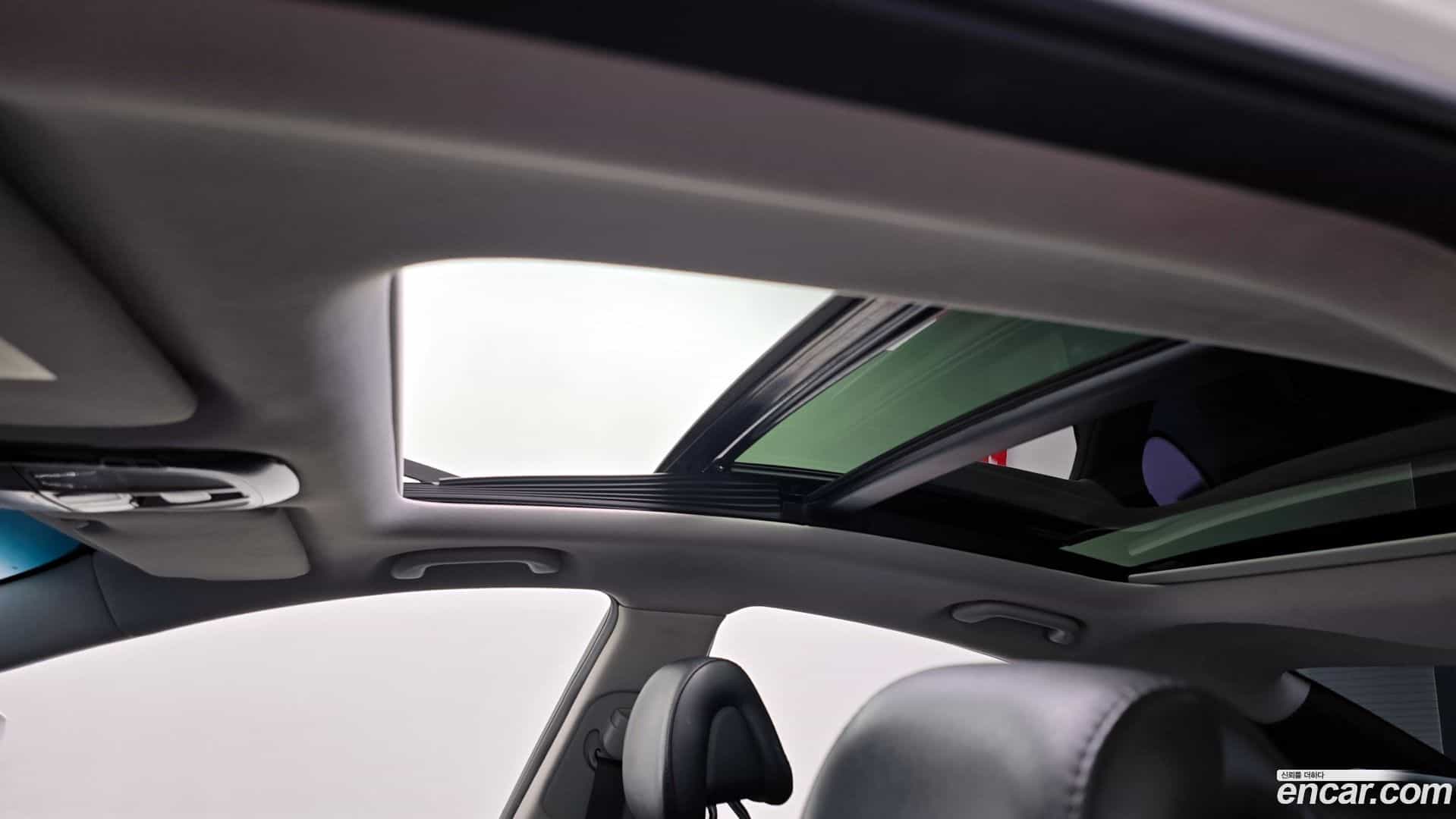 Grandeur Hyundai 2015.8-OPTION-021