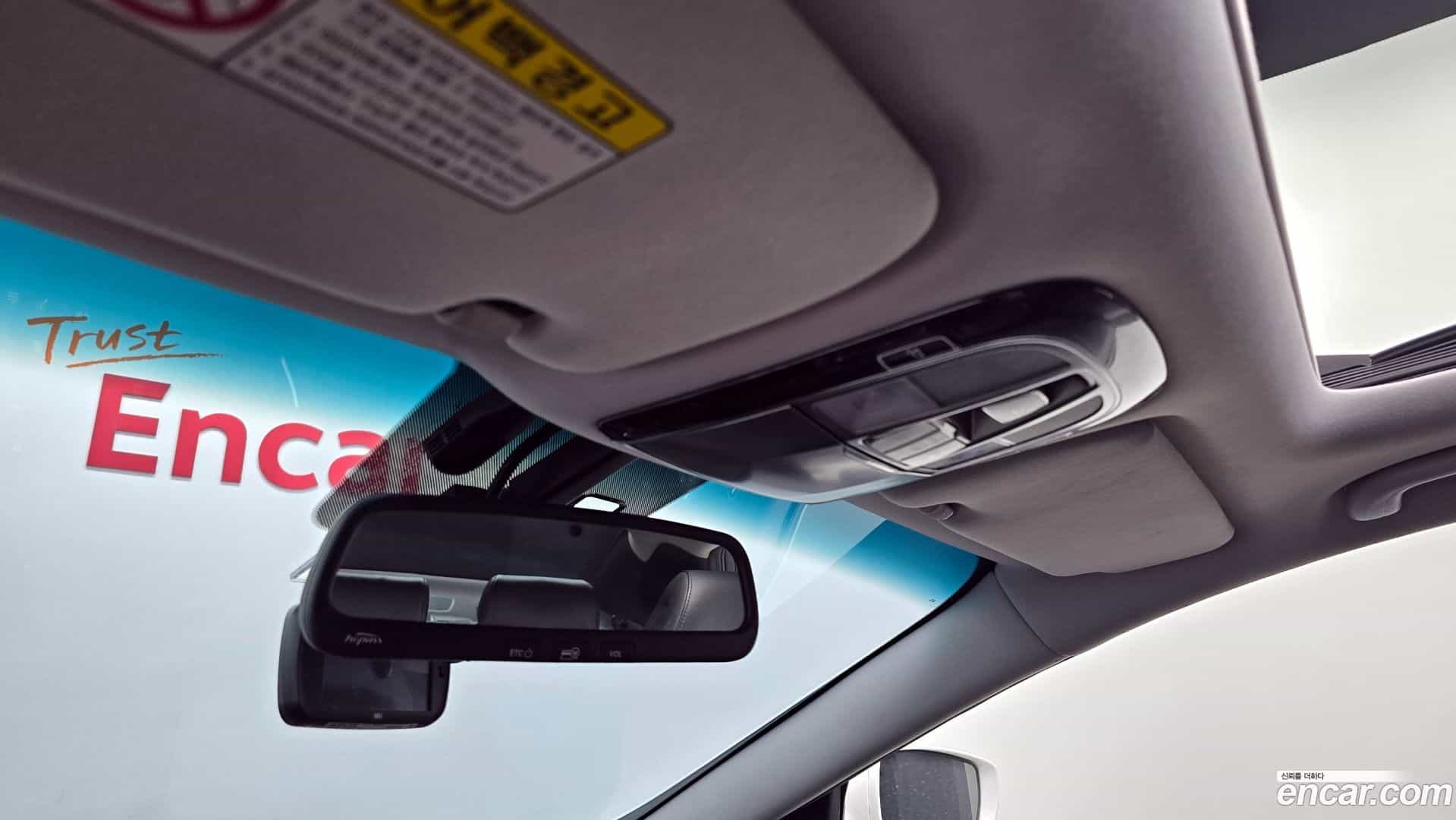 Grandeur Hyundai 2015.8-OPTION-024