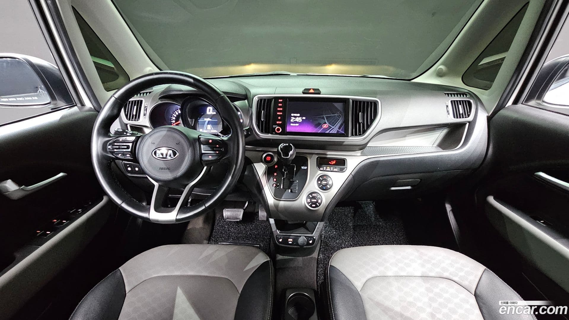 Main__Slider__Photo:RAY Kia 2020.3-6