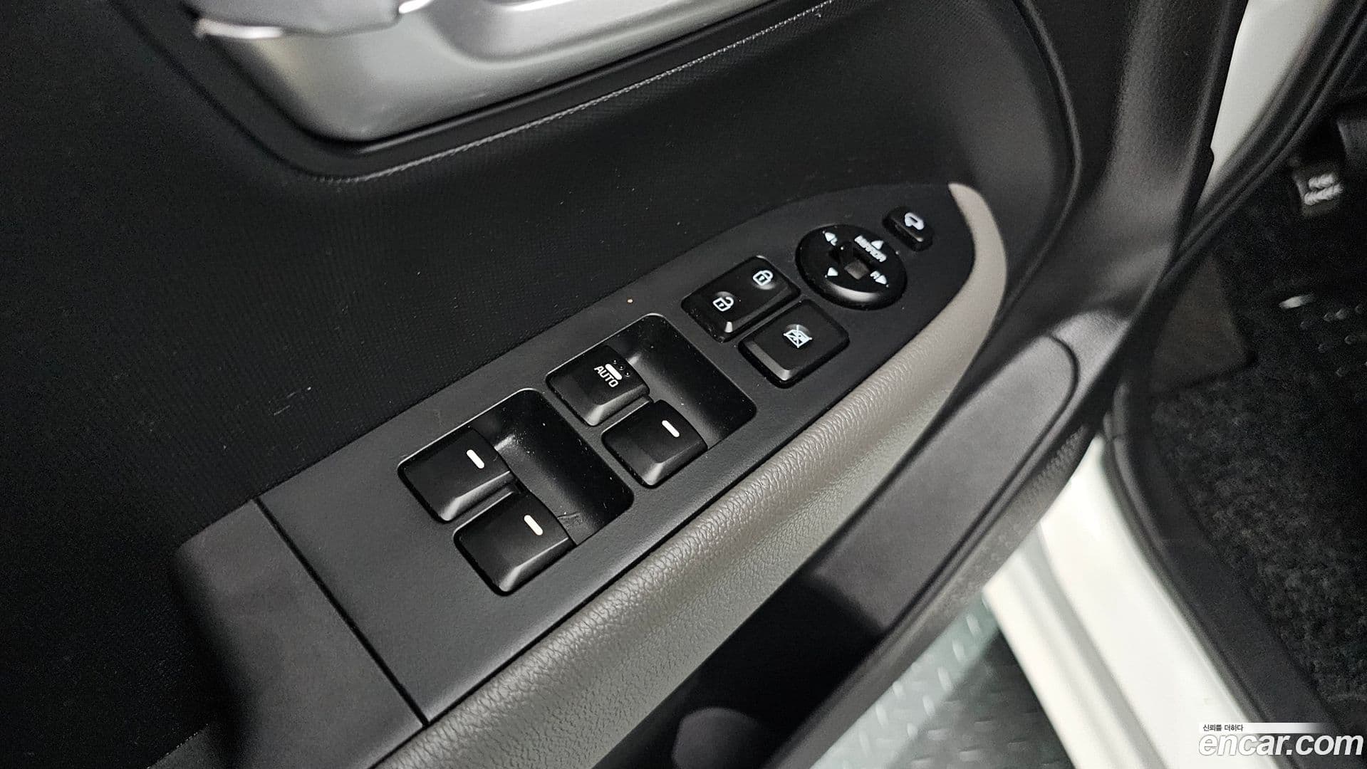 Main__Slider__Photo:RAY Kia 2020.3-17