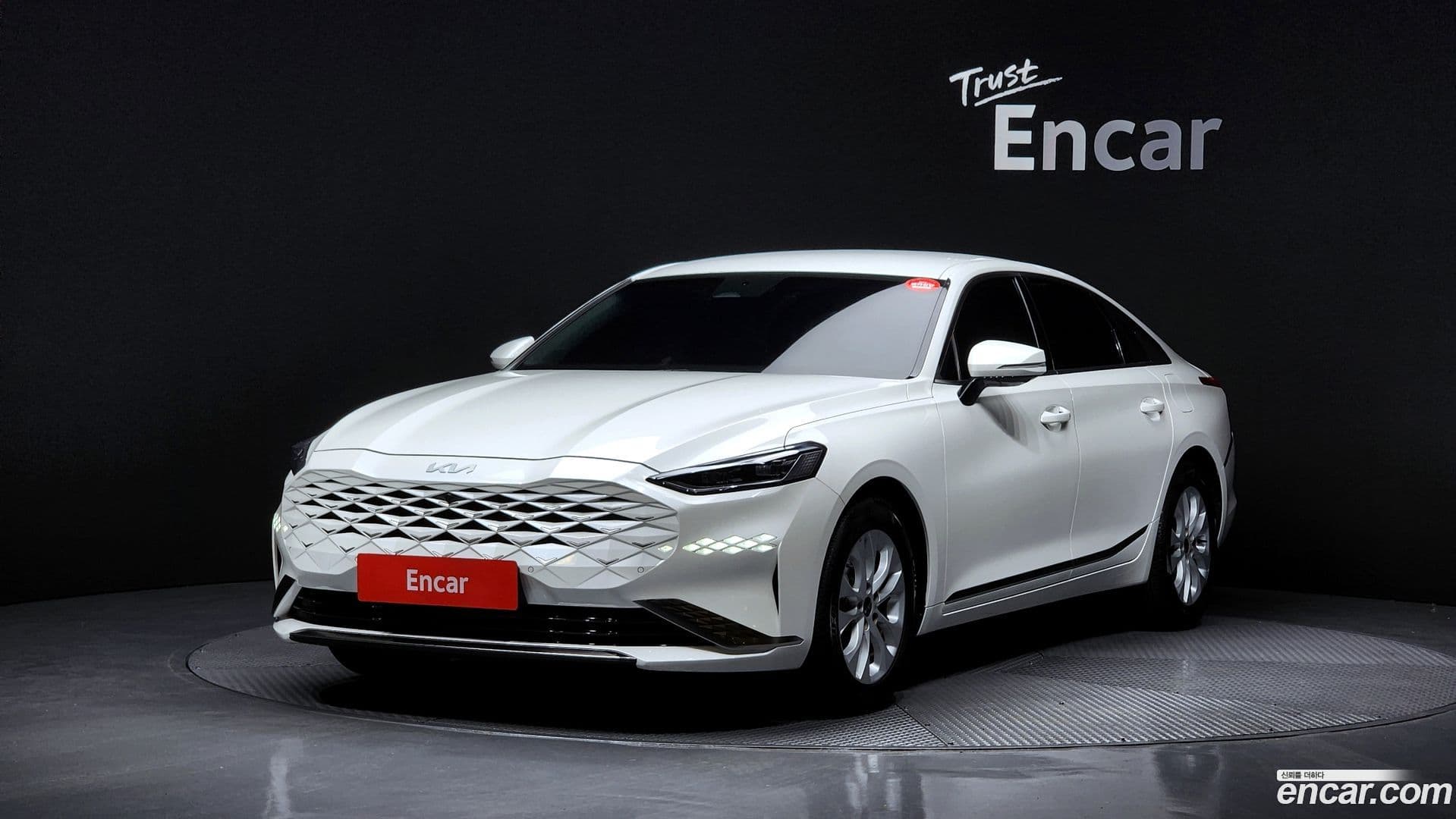 Main__Slider__Photo:K8 Kia 2022.1-0