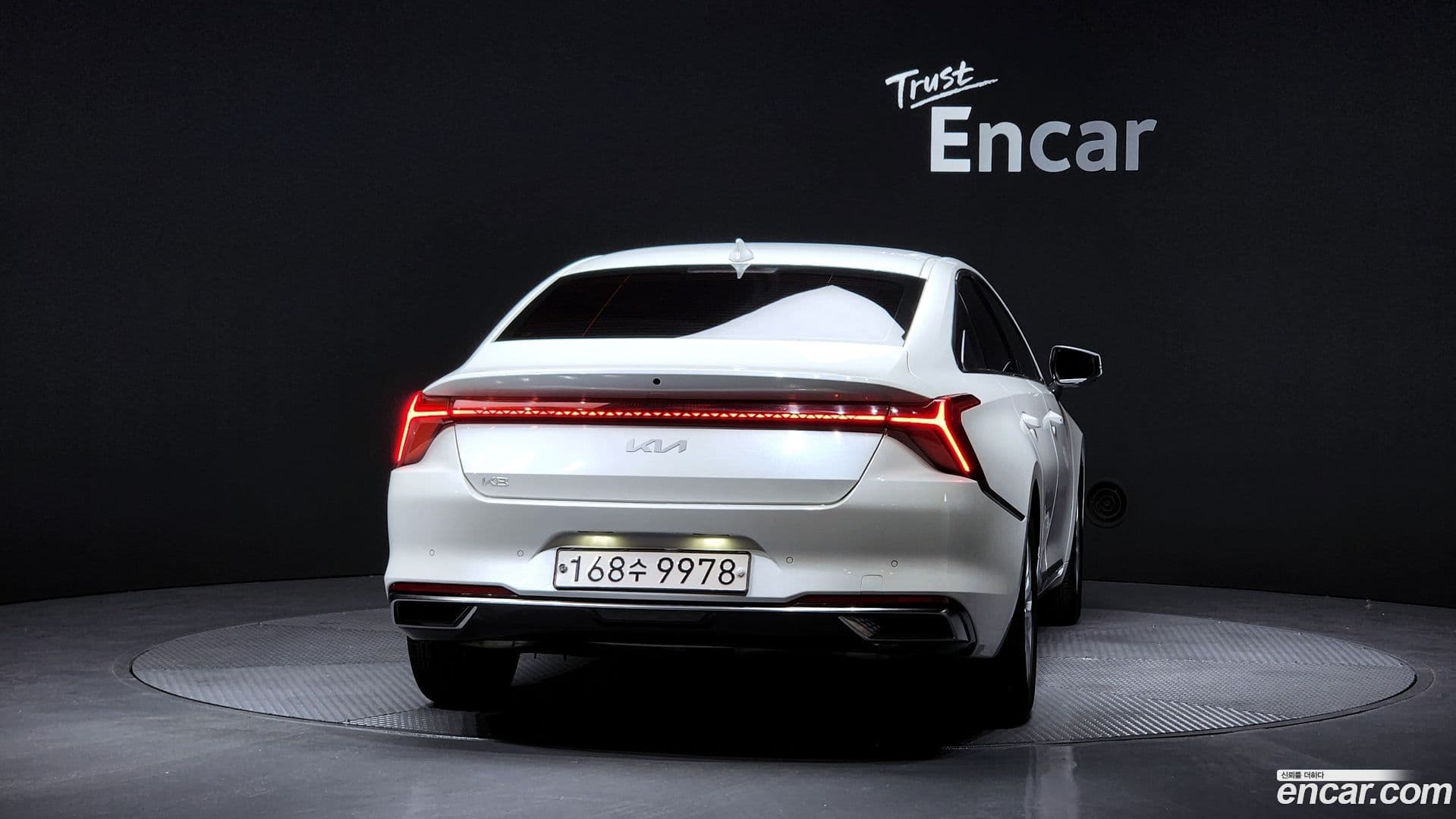 Main__Slider__Photo:K8 Kia 2022.1-3