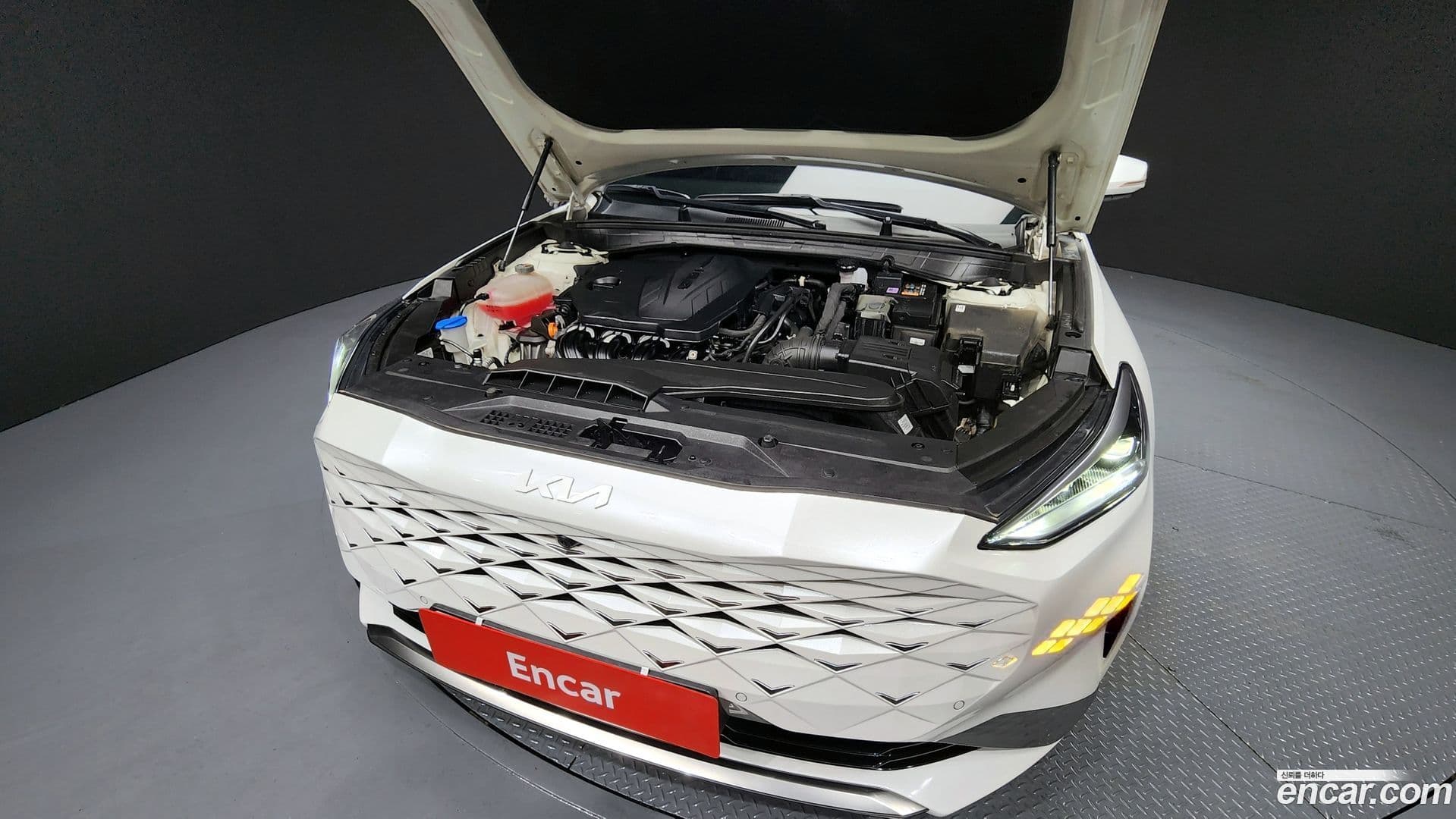 Main__Slider__Photo:K8 Kia 2022.1-5