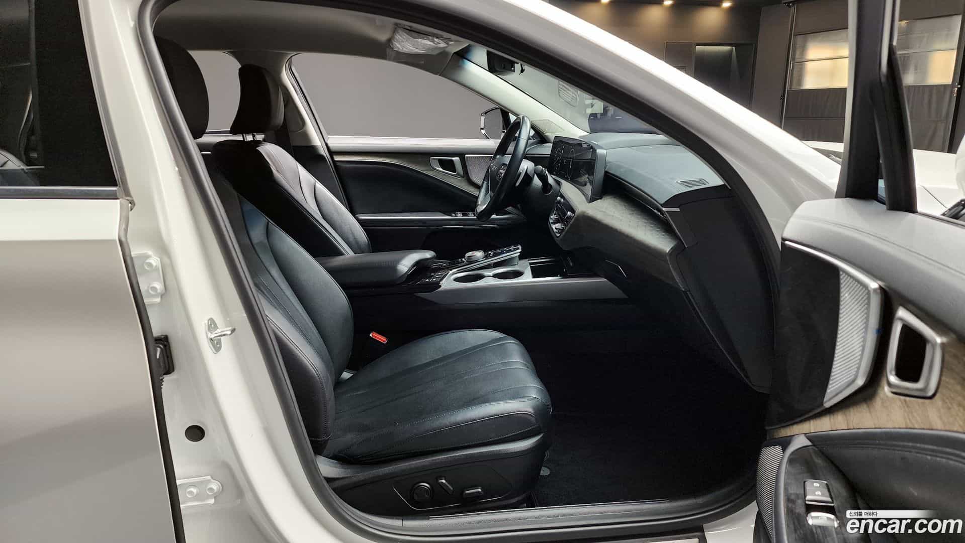 K8 Kia 2022.1-INNER-010