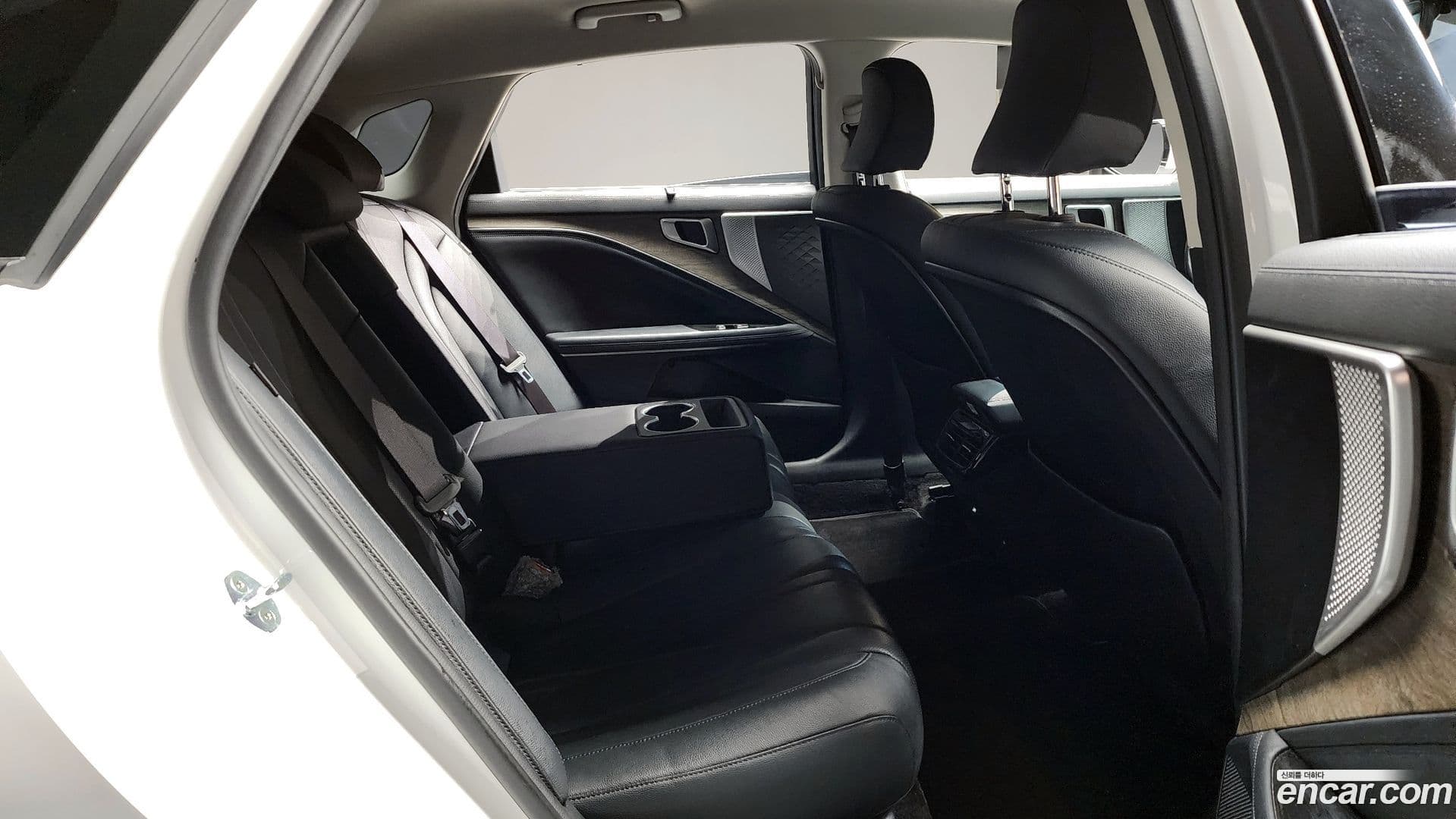 Main__Slider__Photo:K8 Kia 2022.1-12