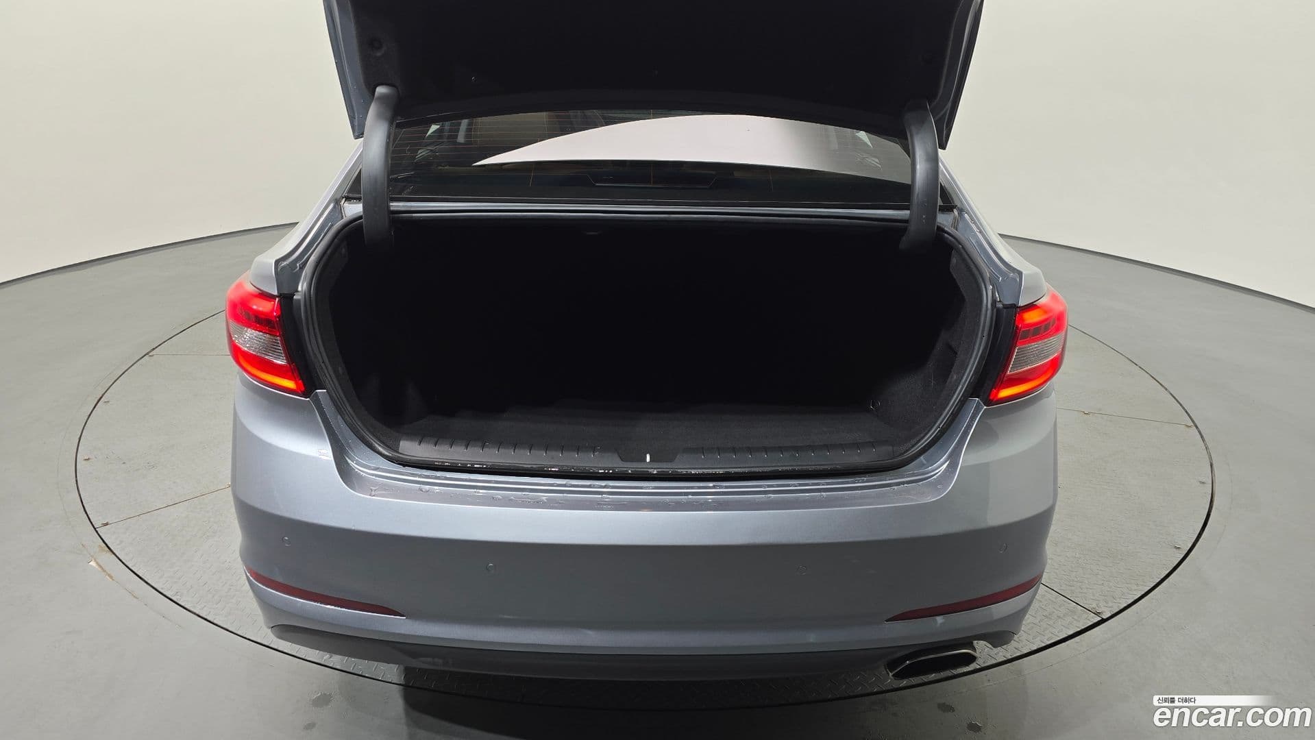 Main__Slider__Photo:Sonata Hyundai 2015.11-19