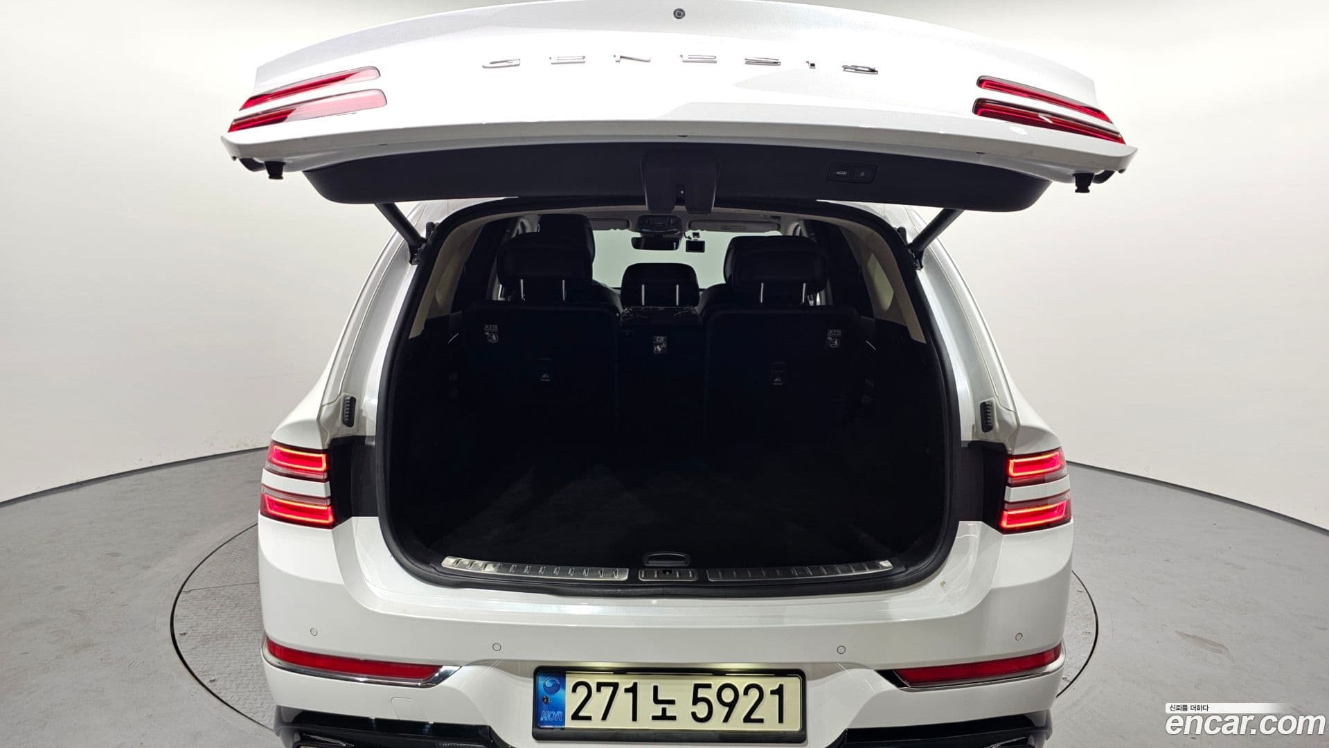 Main__Slider__Photo:GV80 Genesis 2021.11-19