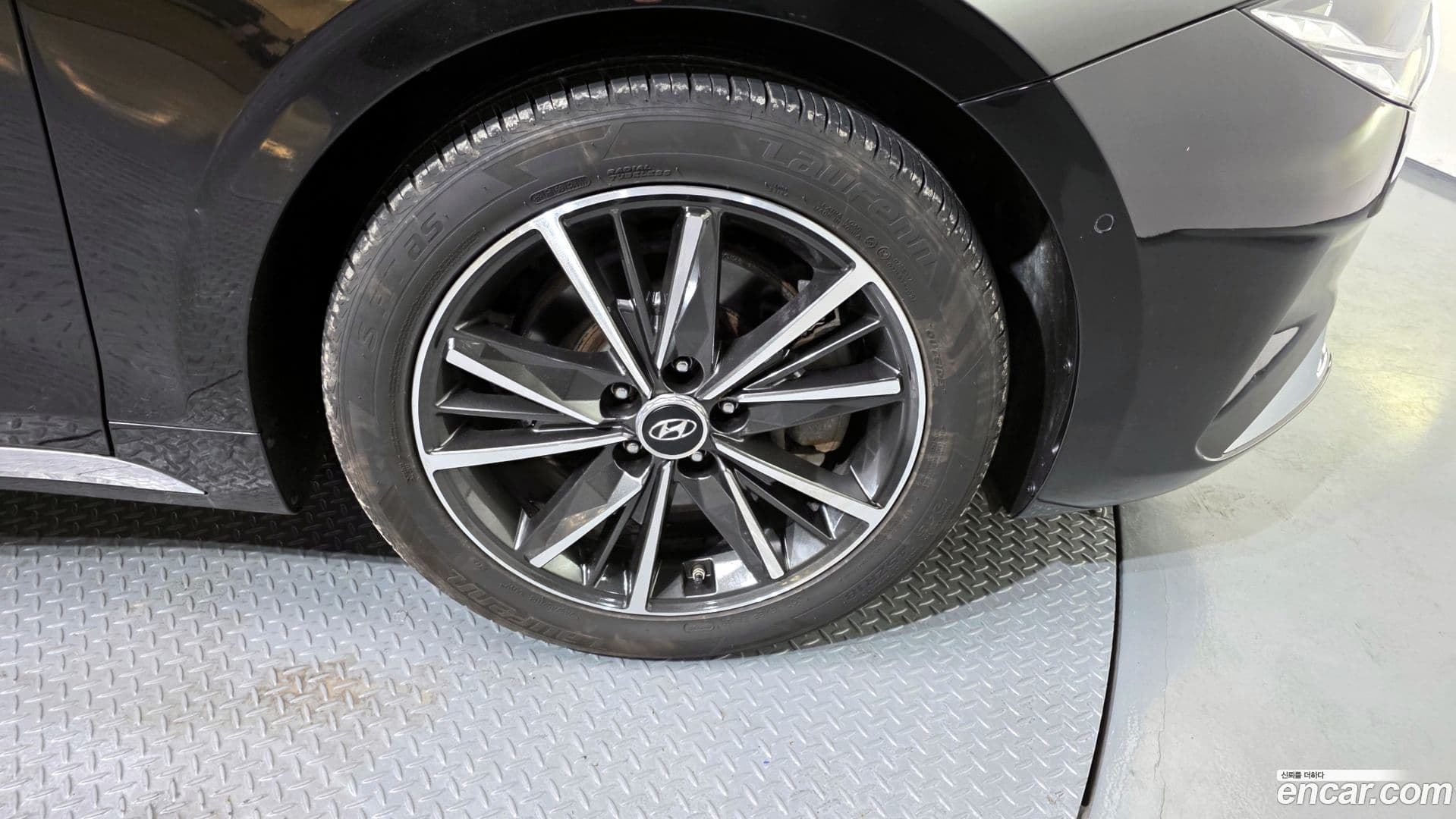 Main__Slider__Photo:Grandeur Hyundai 2020.6-4