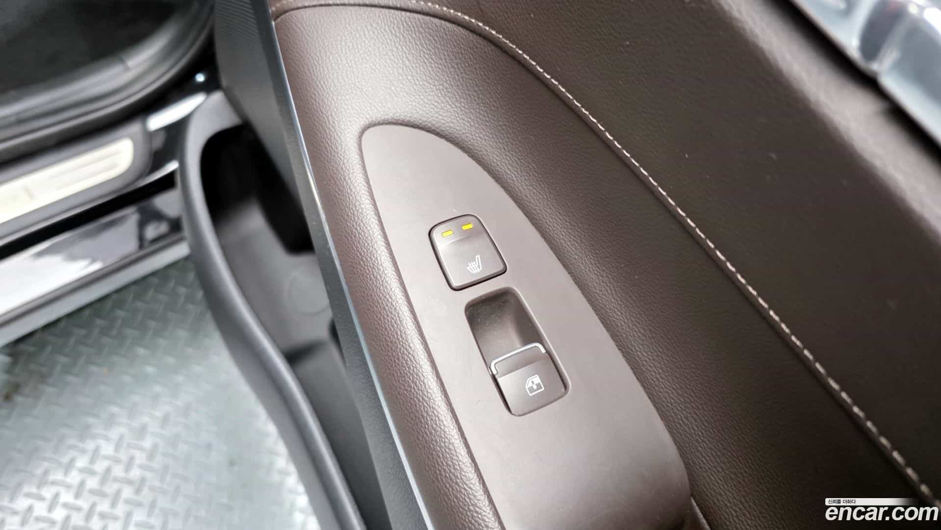 Grandeur Hyundai 2020.6-OPTION-023