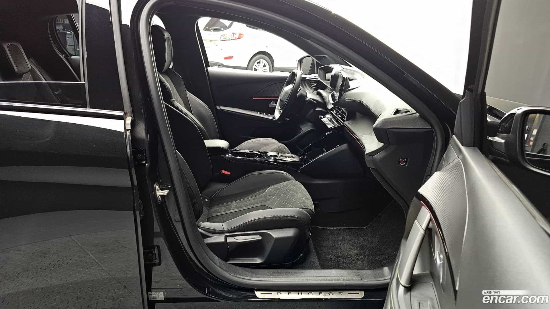 208 Peugeot 2023.5-OPTION-015