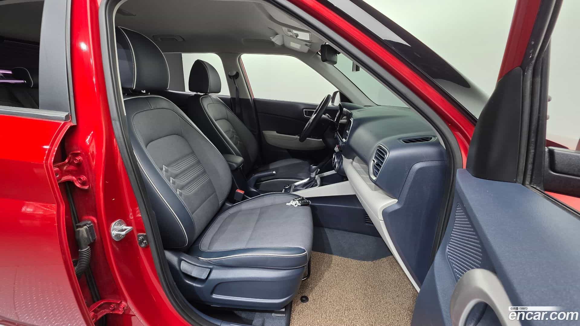 Venue Hyundai 2020.3-INNER-010