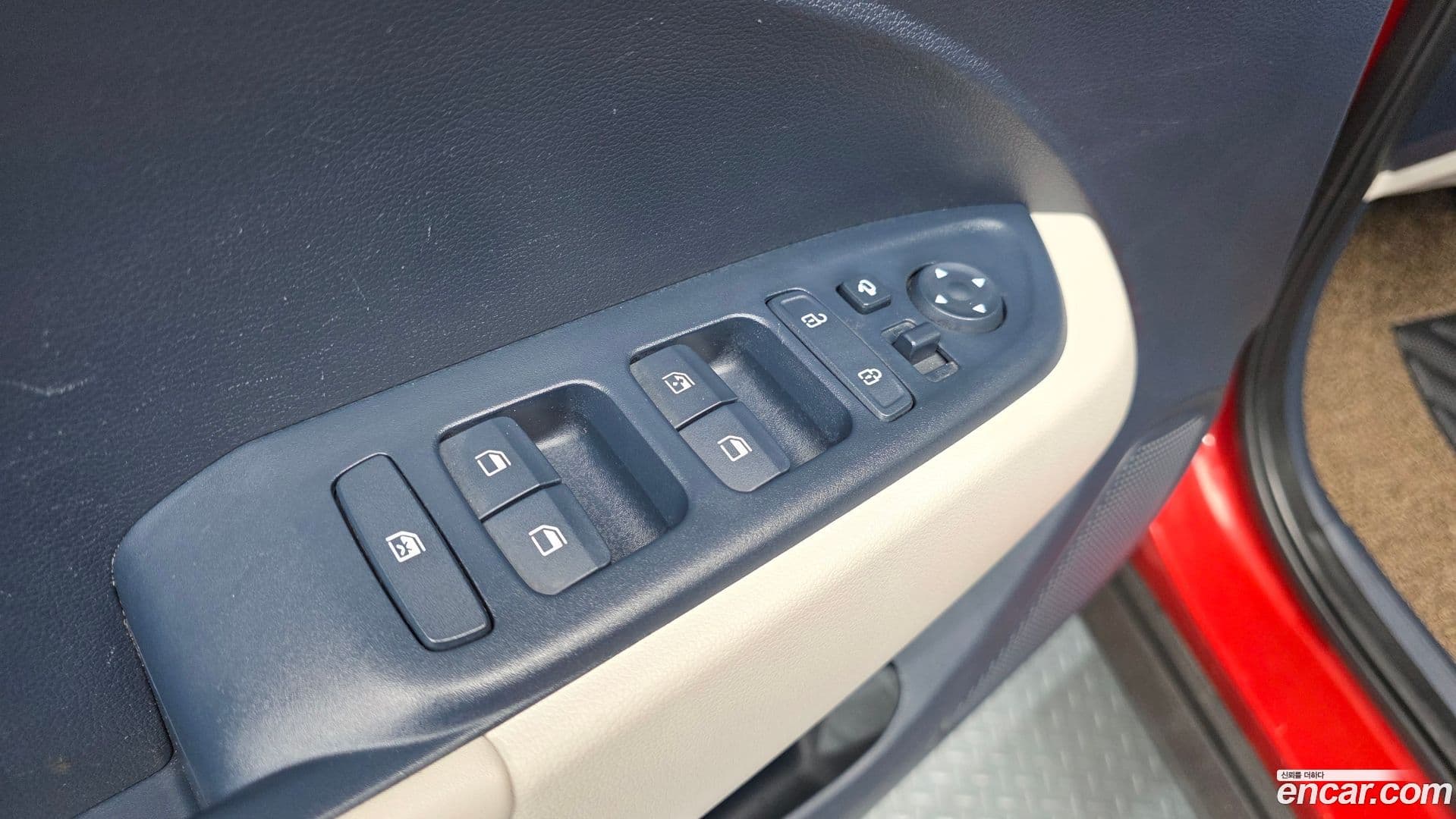 Main__Slider__Photo:Venue Hyundai 2020.3-11