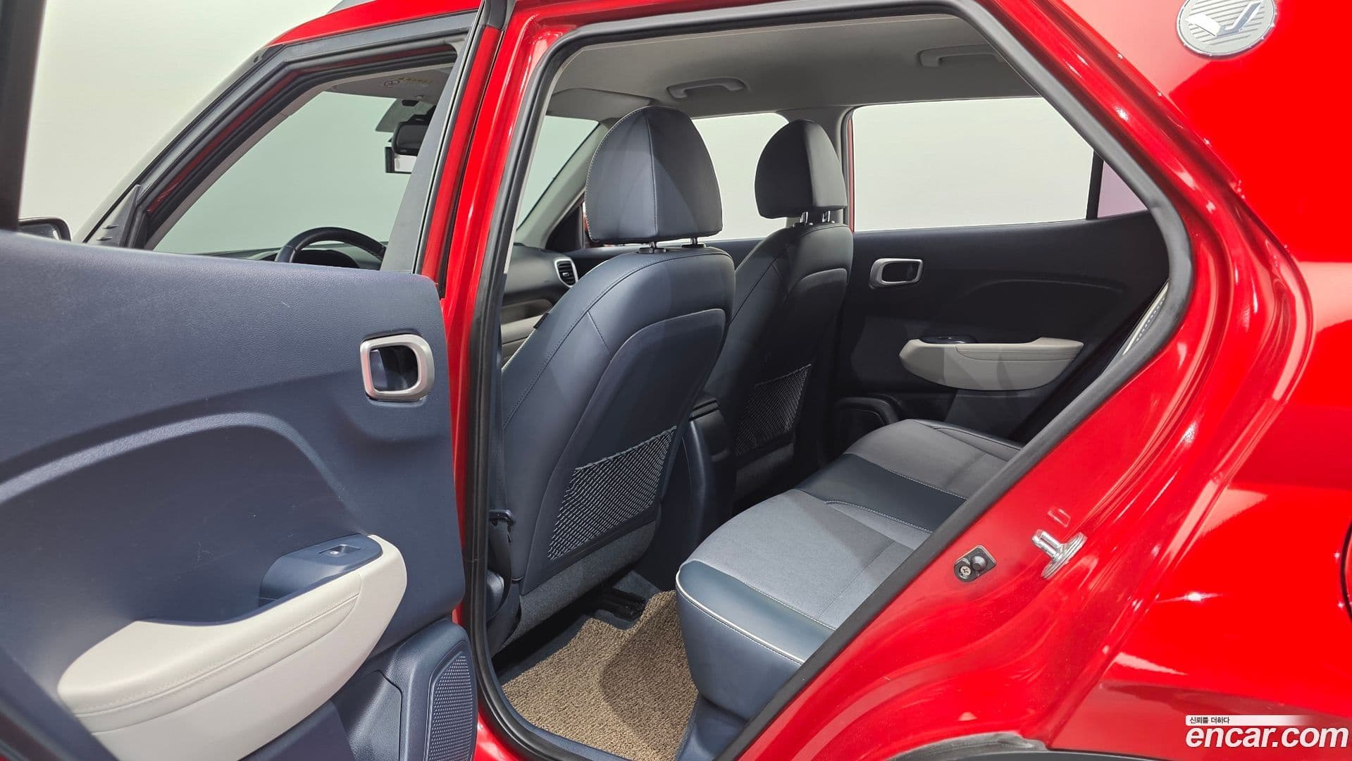 Main__Slider__Photo:Venue Hyundai 2020.3-17