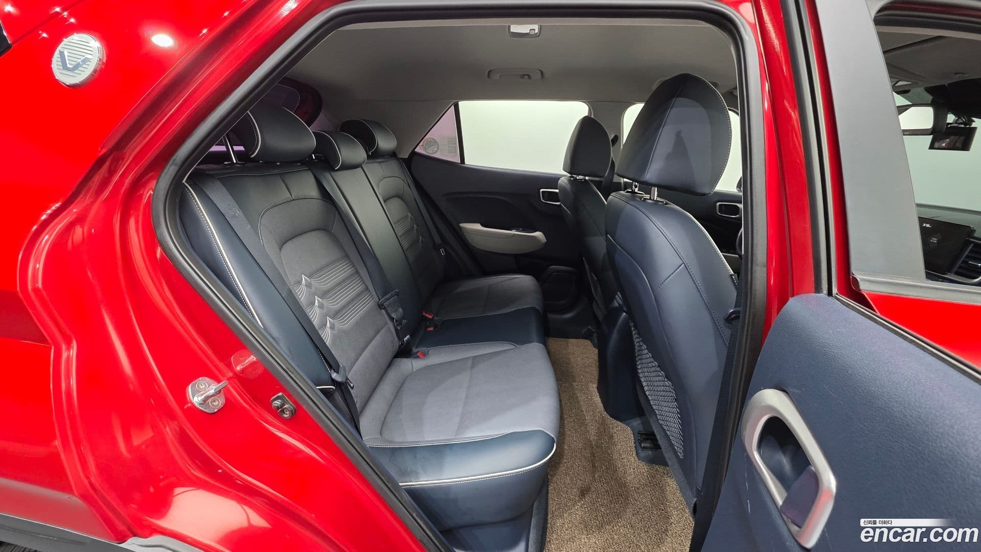 Main__Slider__Photo:Venue Hyundai 2020.3-18