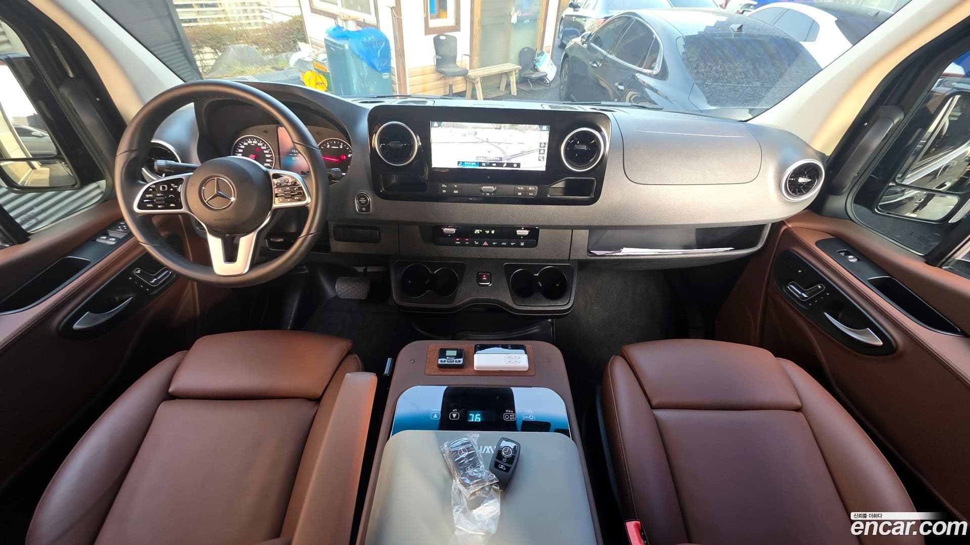 Main__Slider__Photo:Sprinter Mercedes-Benz 2024.11-6