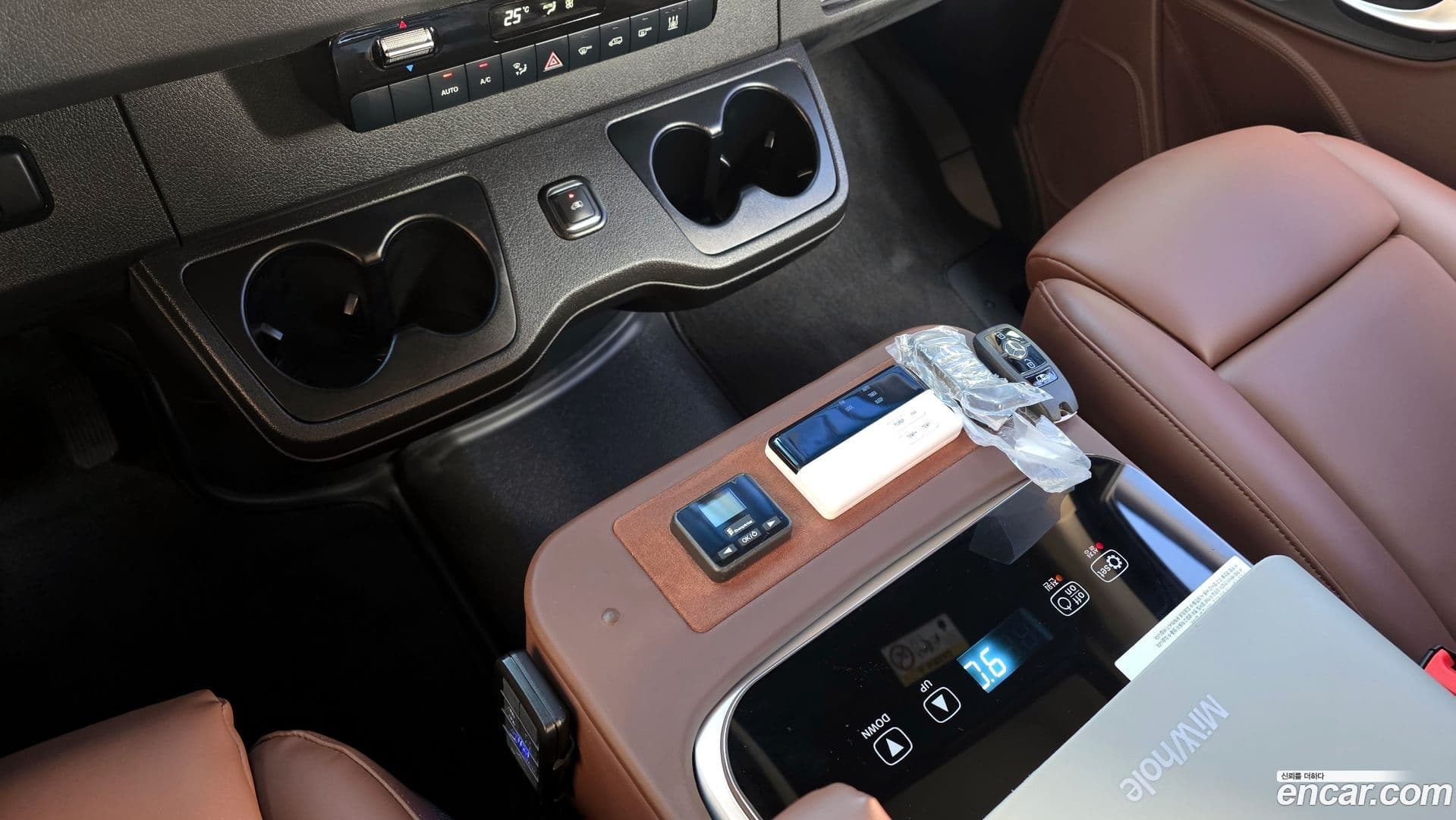 Main__Slider__Photo:Sprinter Mercedes-Benz 2024.11-8