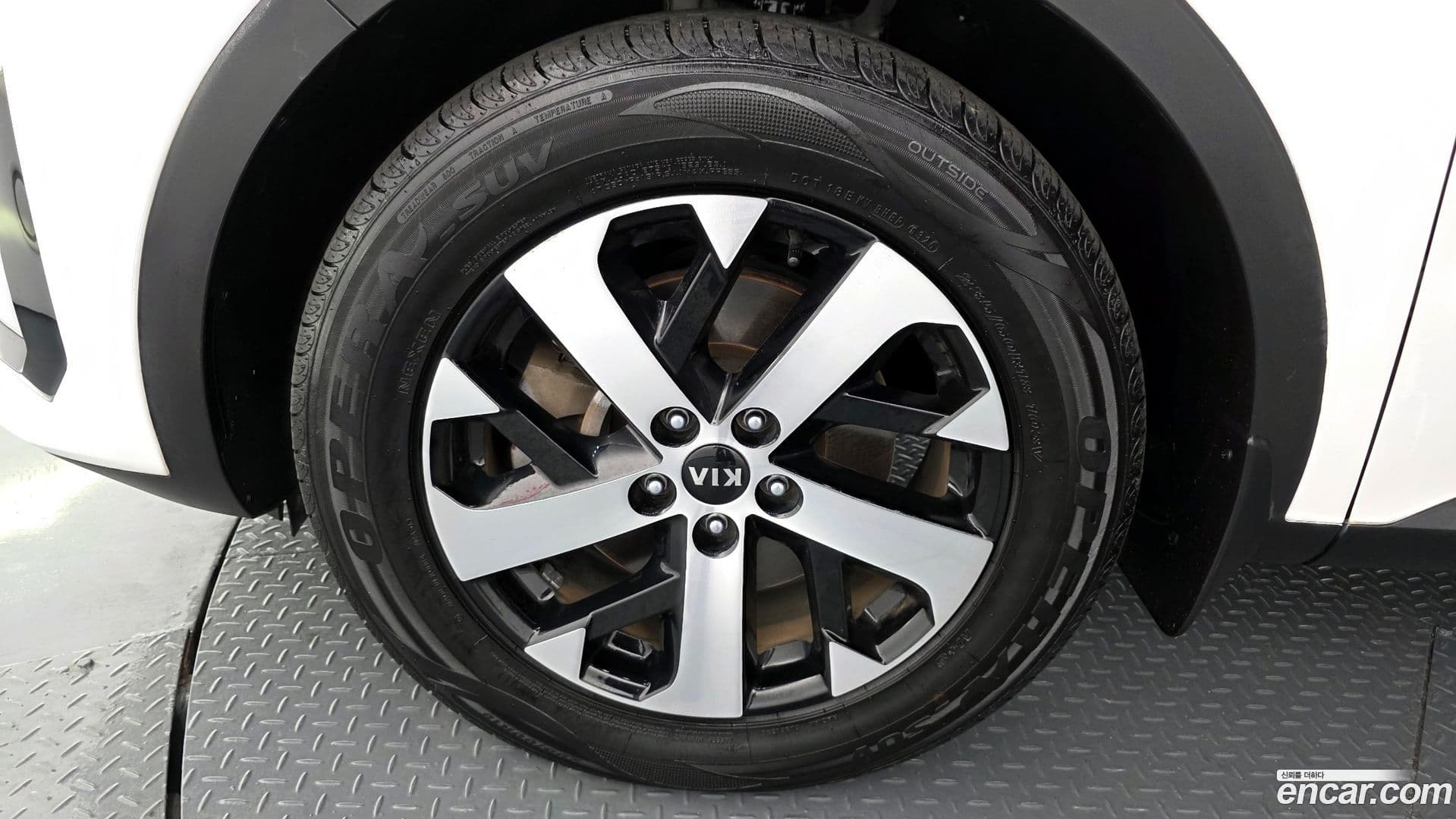 Main__Slider__Photo:Sorento Kia 2021.3-4