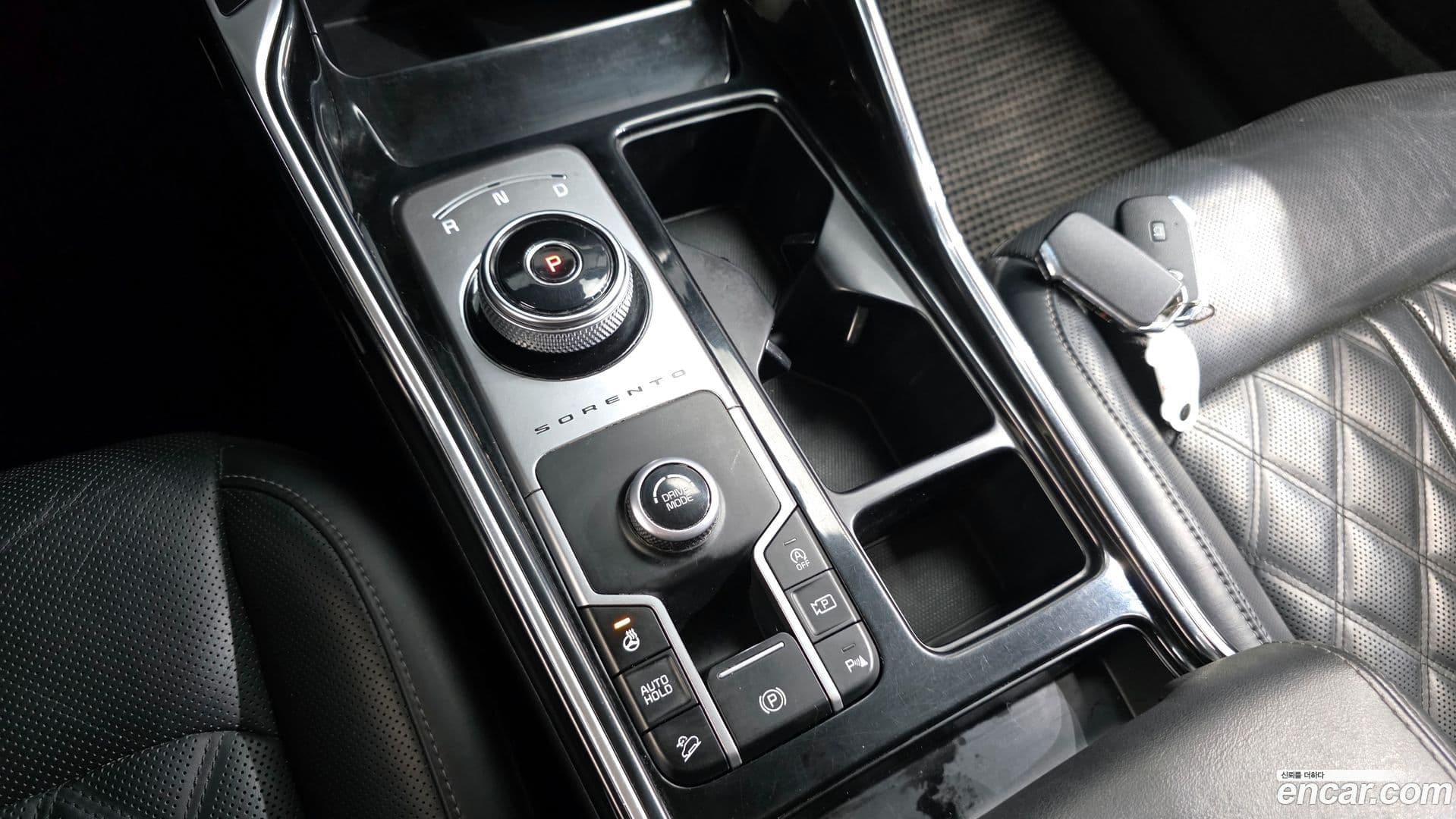 Main__Slider__Photo:Sorento Kia 2021.3-8