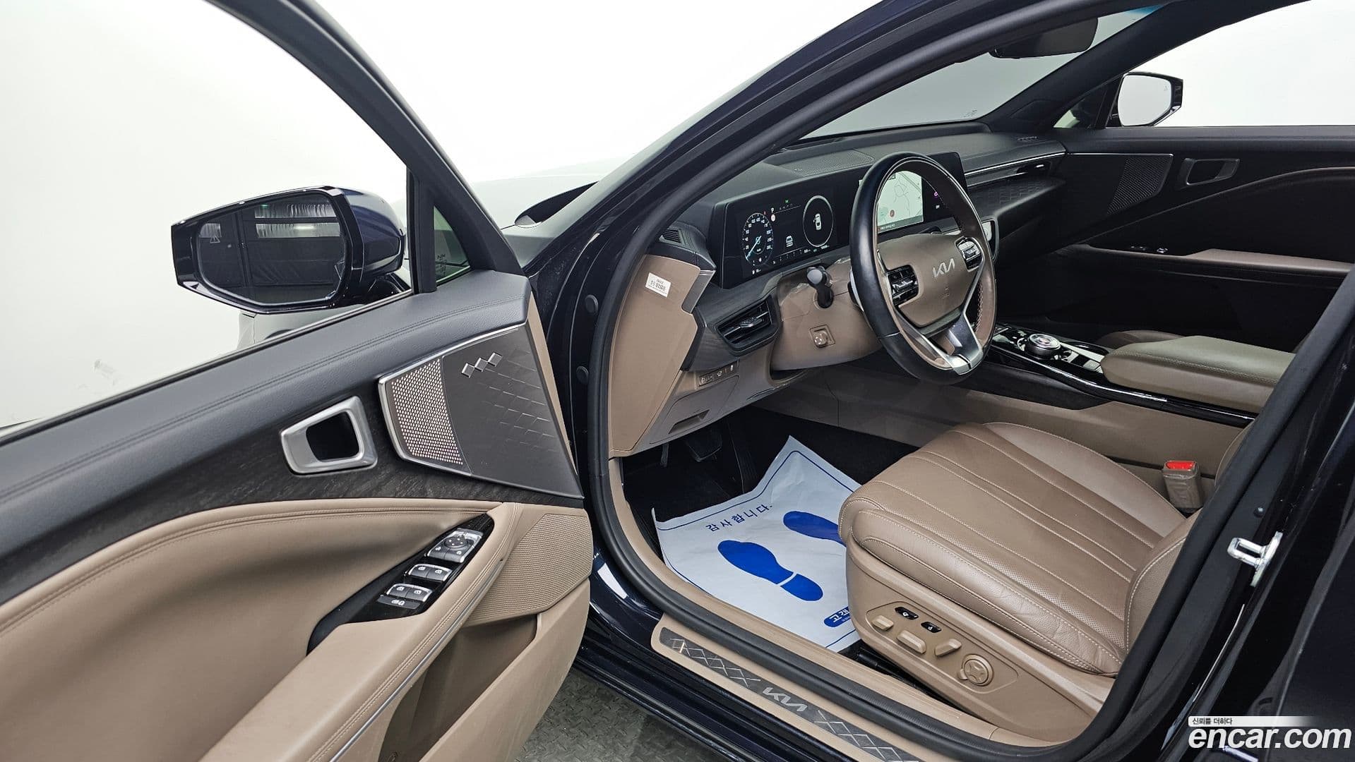 Main__Slider__Photo:K8 Kia 2022.2-9