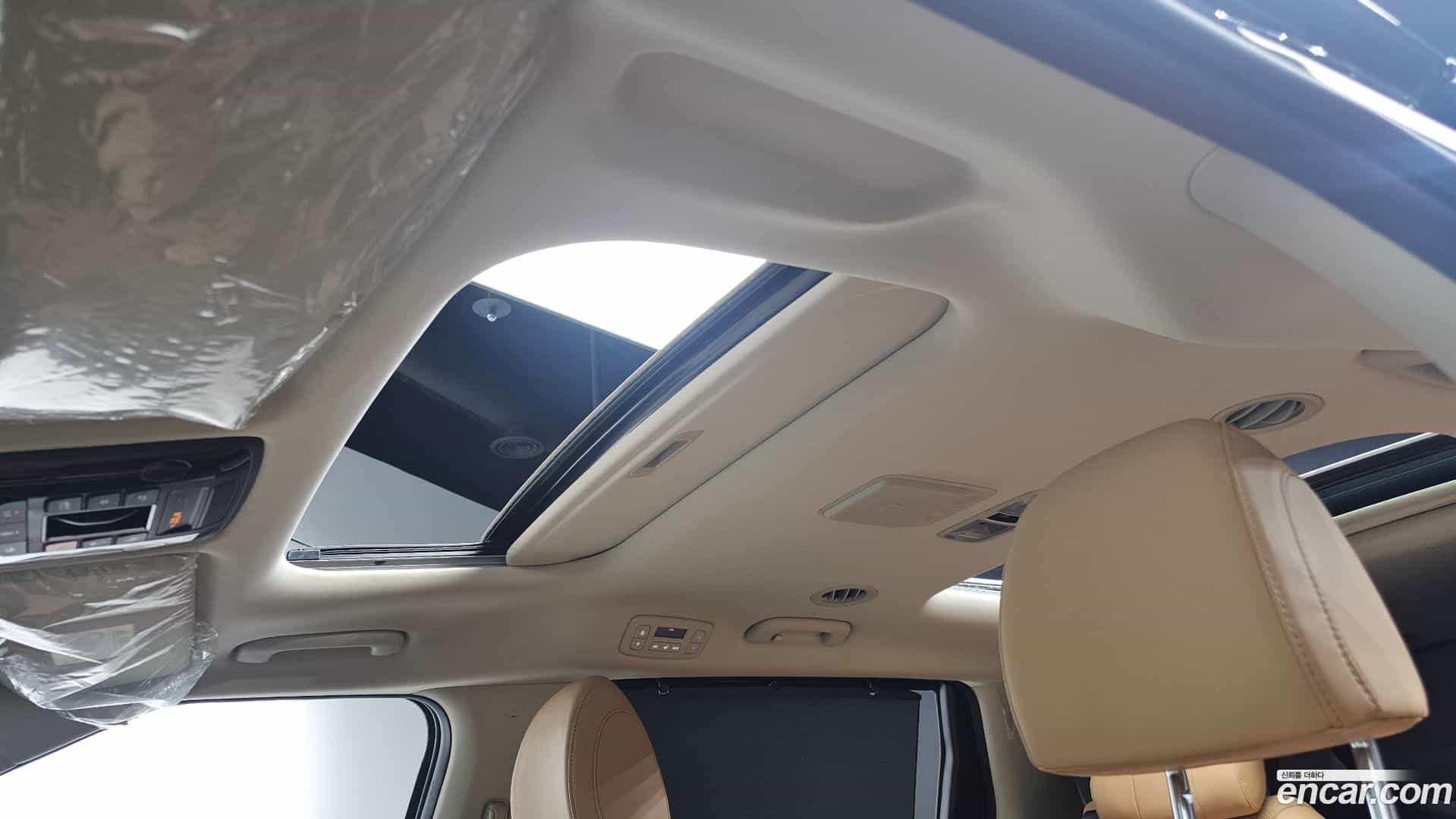 Canival Kia 2023.4-OPTION-023