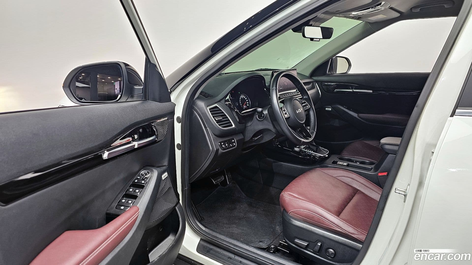 Main__Slider__Photo:Seltos Kia 2022.0-10