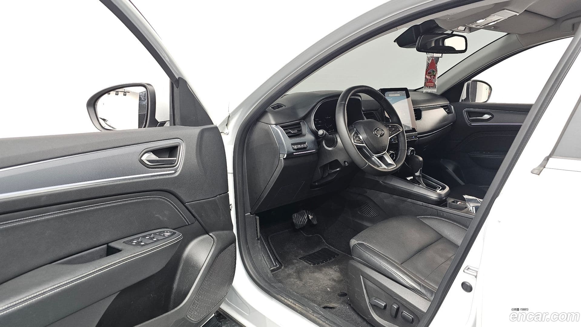 Main__Slider__Photo:XM3 Renault-KoreaSamsung 2020.5-9