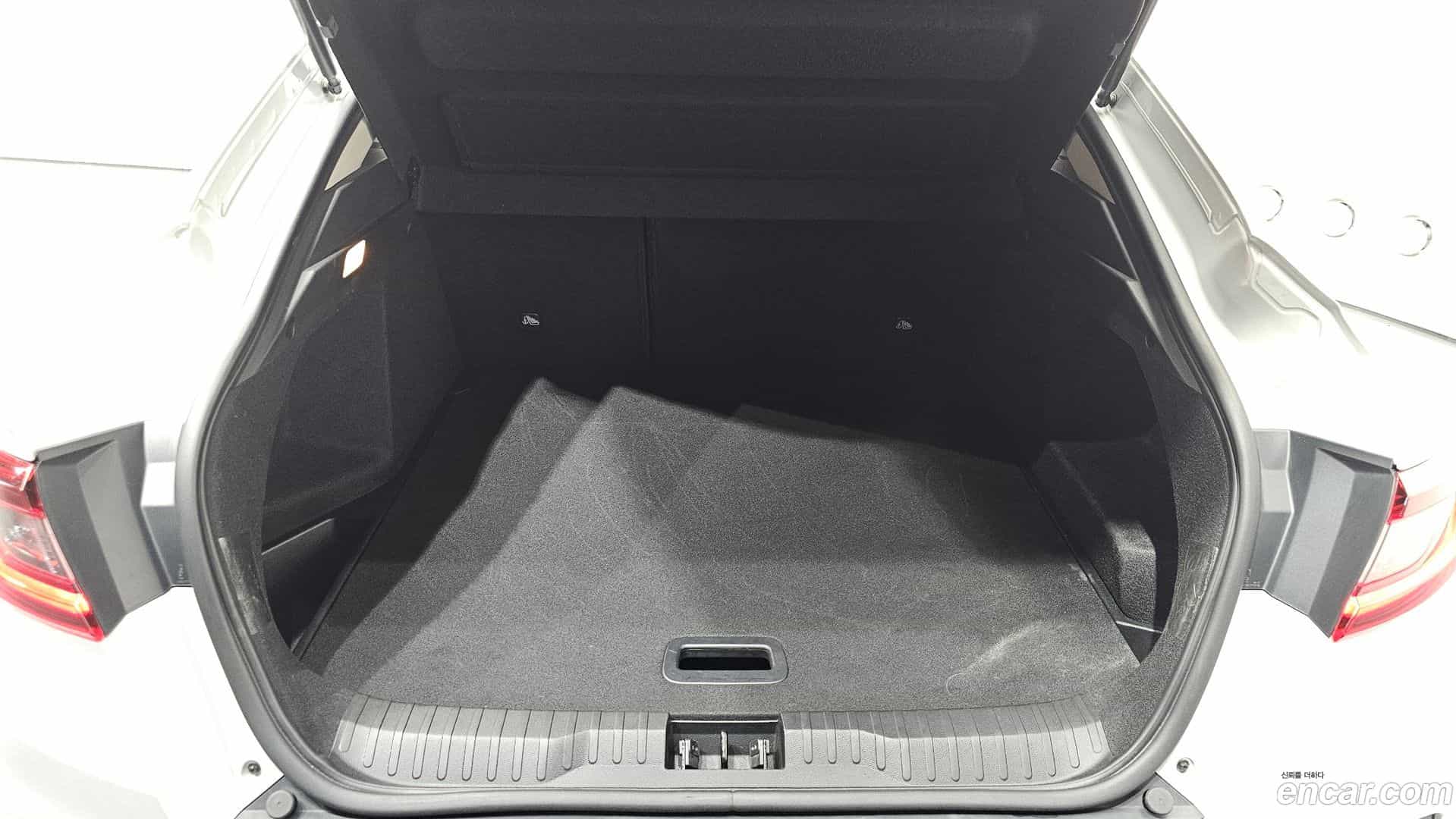 XM3 Renault-KoreaSamsung 2020.5-OPTION-024