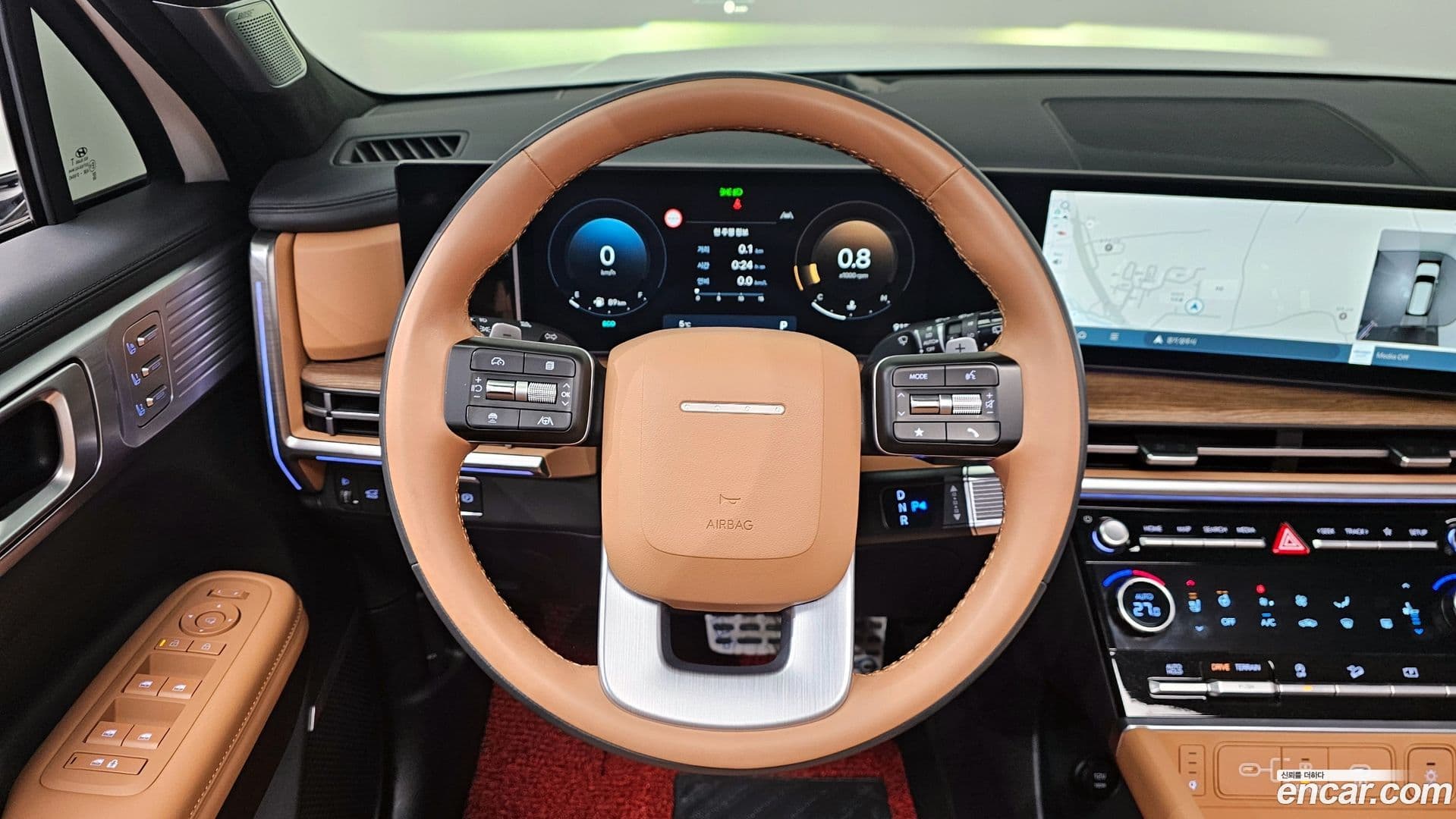 Main__Slider__Photo:Santafe Hyundai 2024.0-12