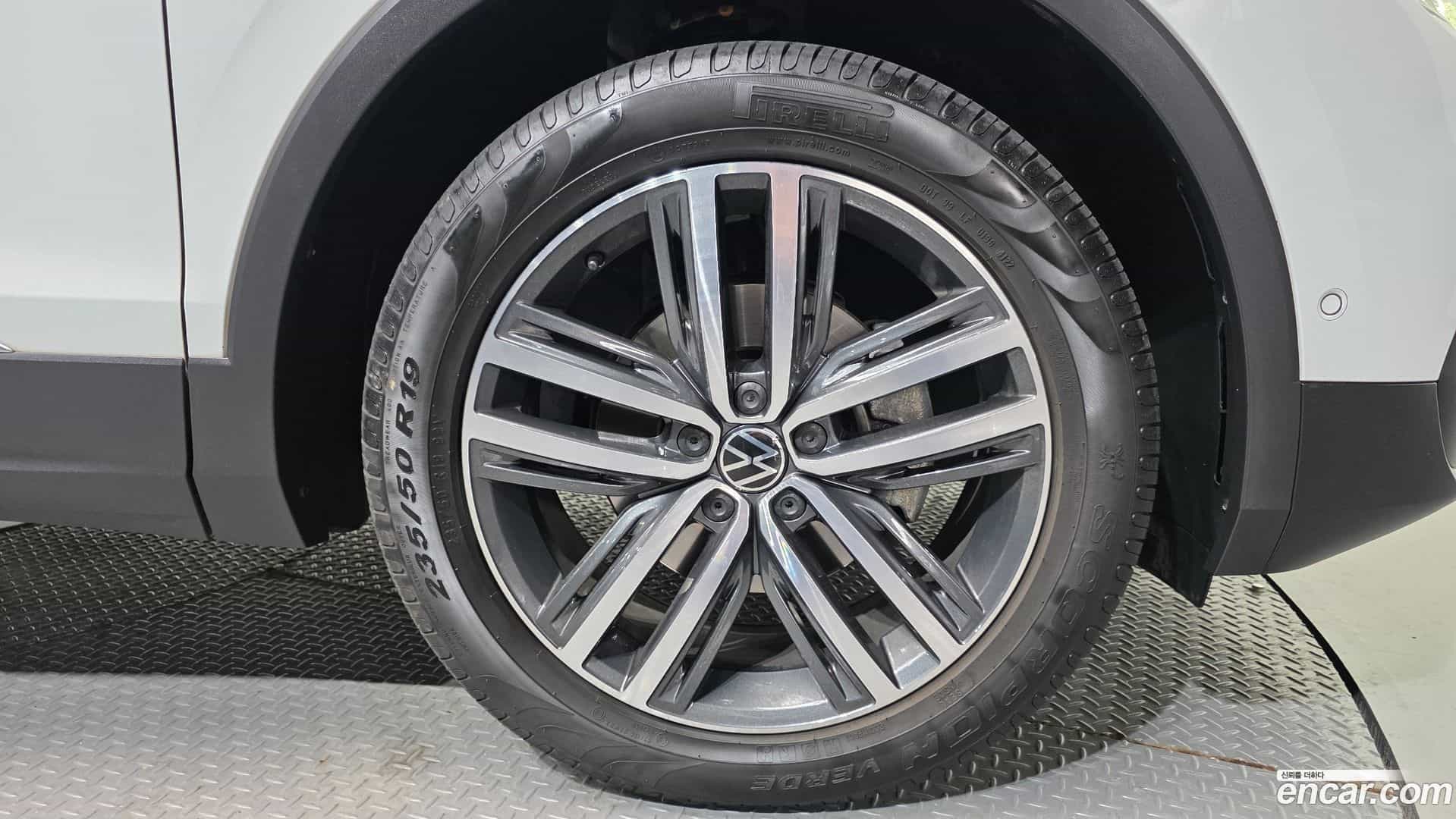 Tiguan Volkswagen 2023.9-OUTER-005