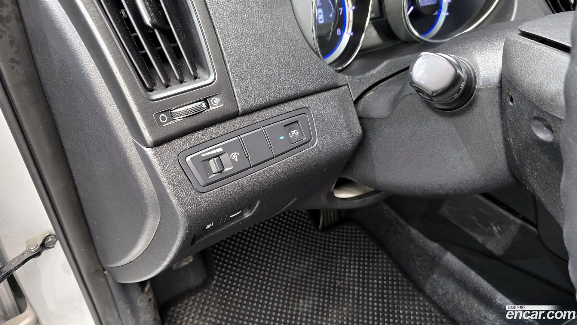 Main__Slider__Photo:Sonata Hyundai 2014.6-14