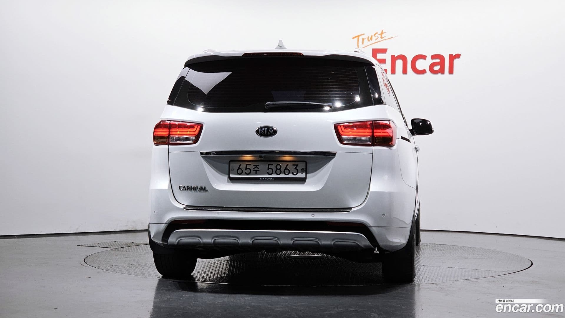 Main__Slider__Photo:Canival Kia 2017.8-3