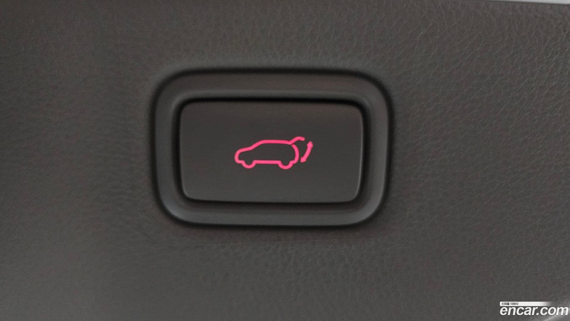 Main__Slider__Photo:Canival Kia 2017.8-16