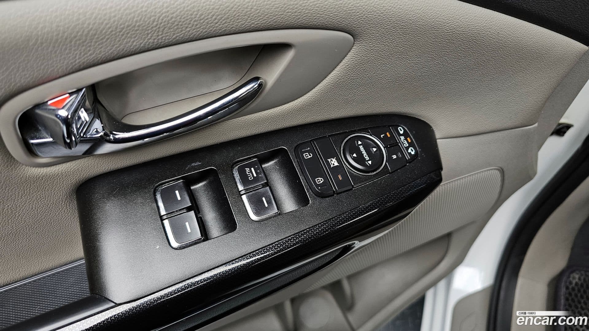 Main__Slider__Photo:Canival Kia 2017.8-17