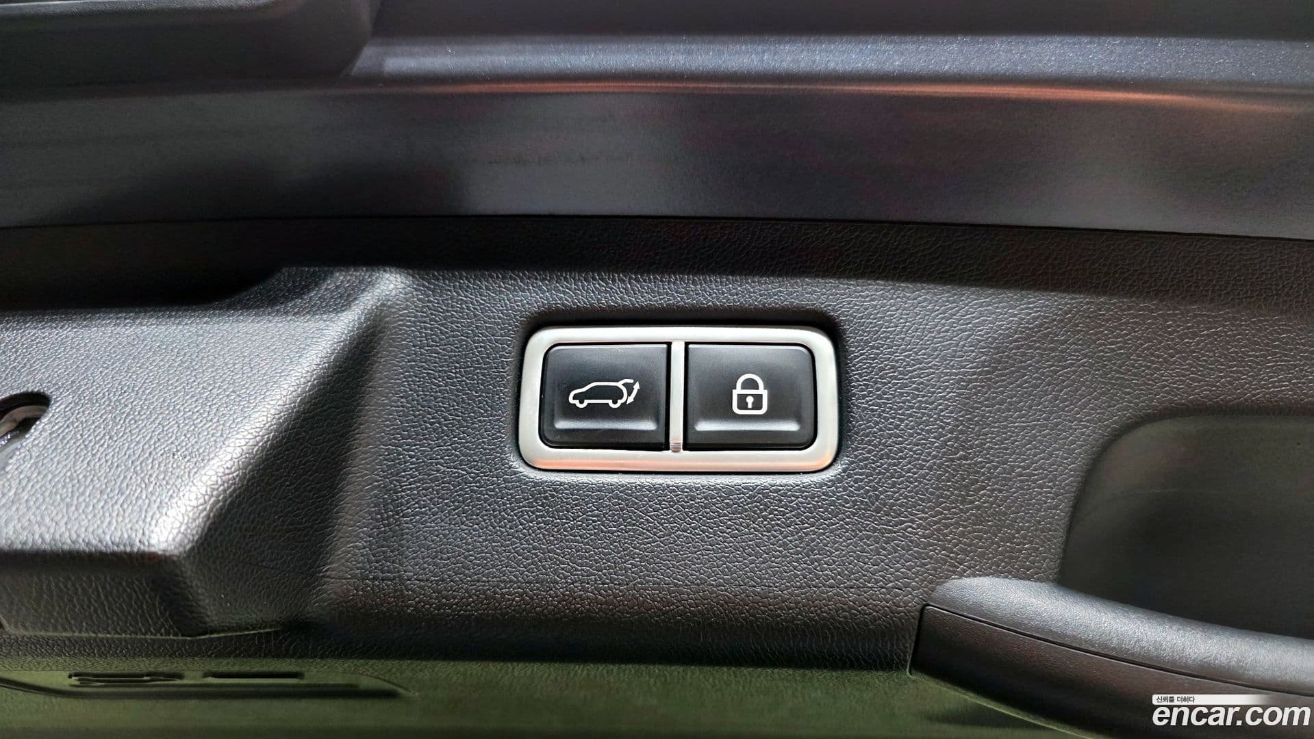 Main__Slider__Photo:Sorento Kia 2022.0-18